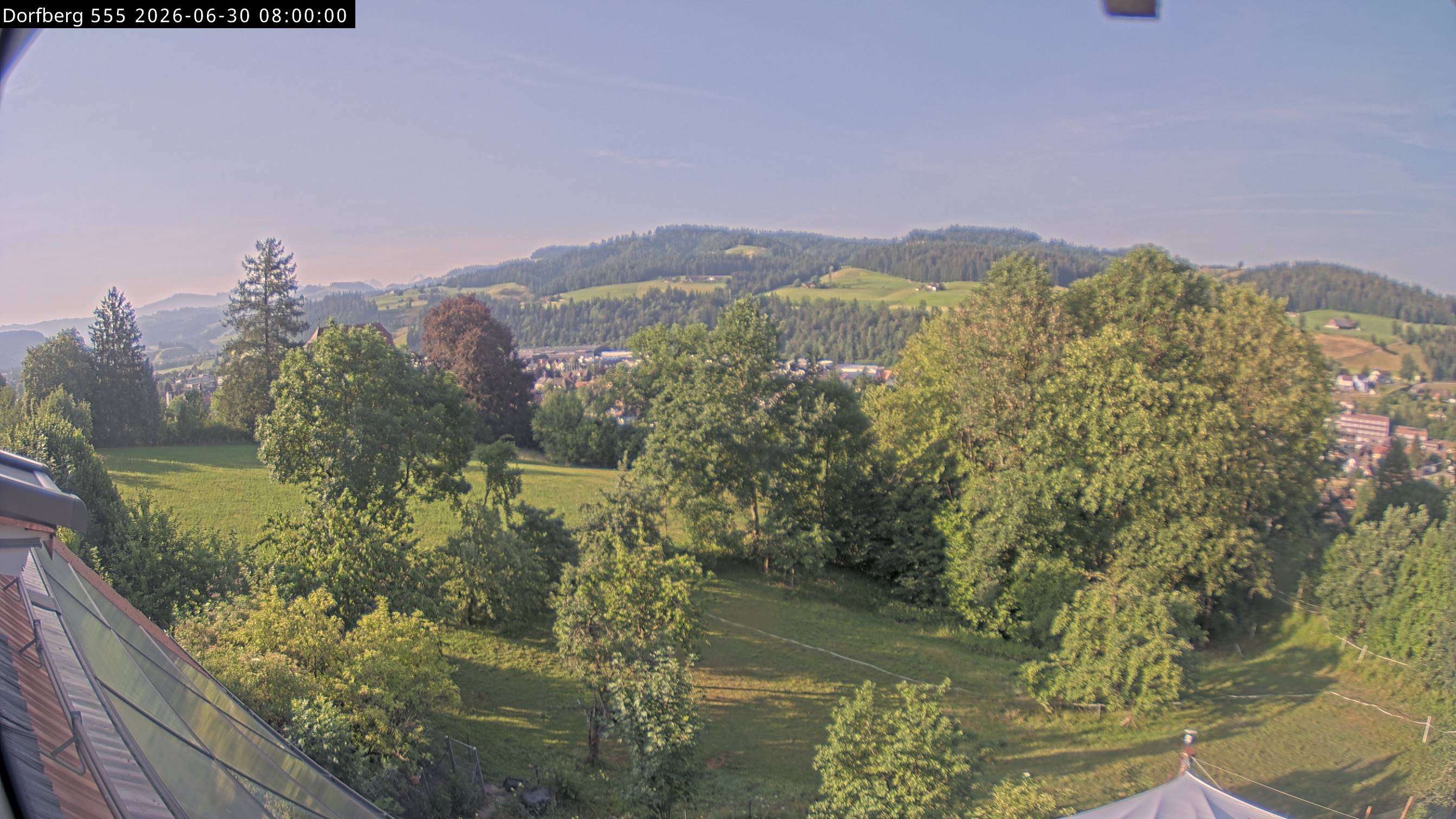 Webcam-Bild: Aussicht vom Dorfberg in Langnau 20260630-080000
