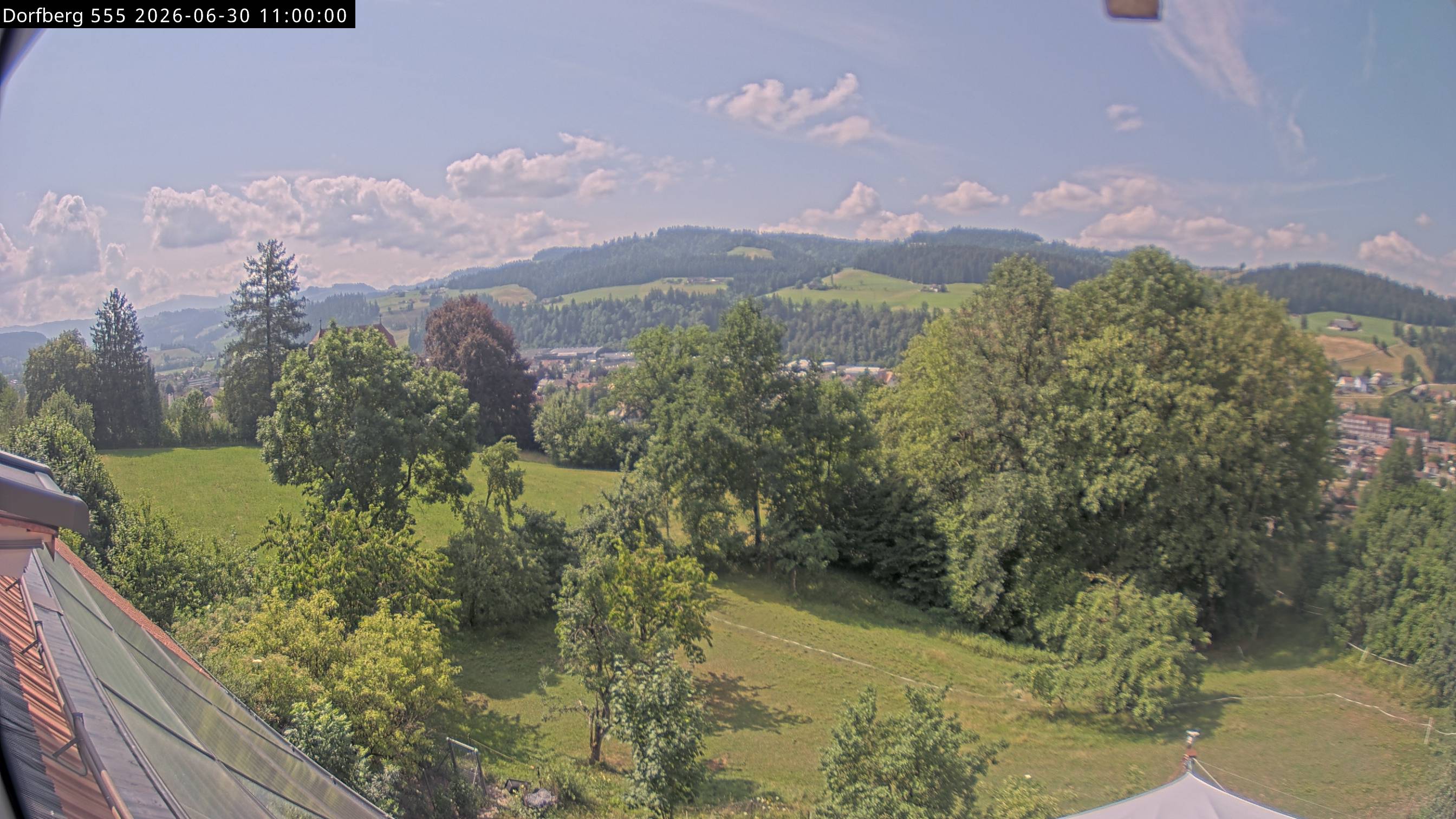 Webcam-Bild: Aussicht vom Dorfberg in Langnau 20260630-110000