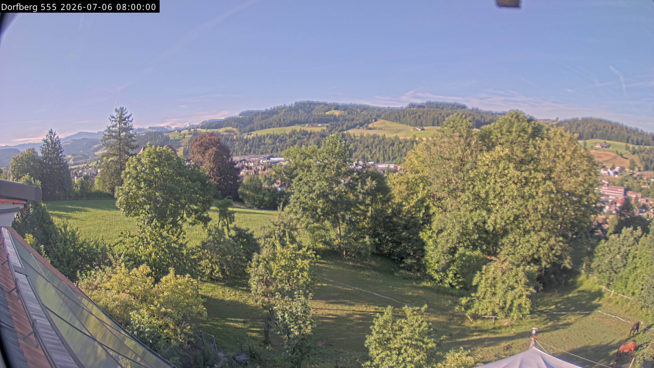 Webcam-Bild: Aussicht vom Dorfberg in Langnau 20260706-080000