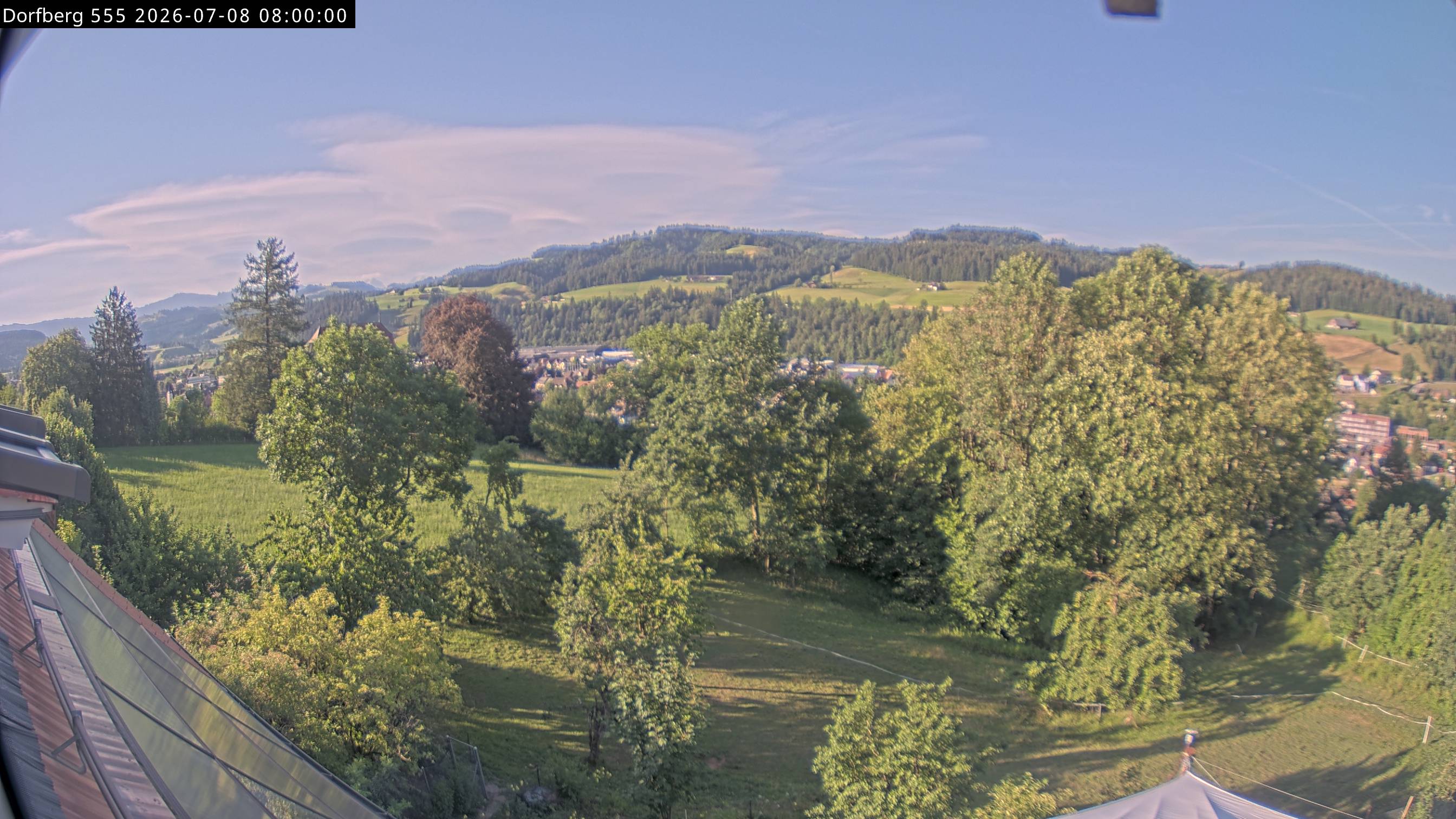 Webcam-Bild: Aussicht vom Dorfberg in Langnau 20260708-080000