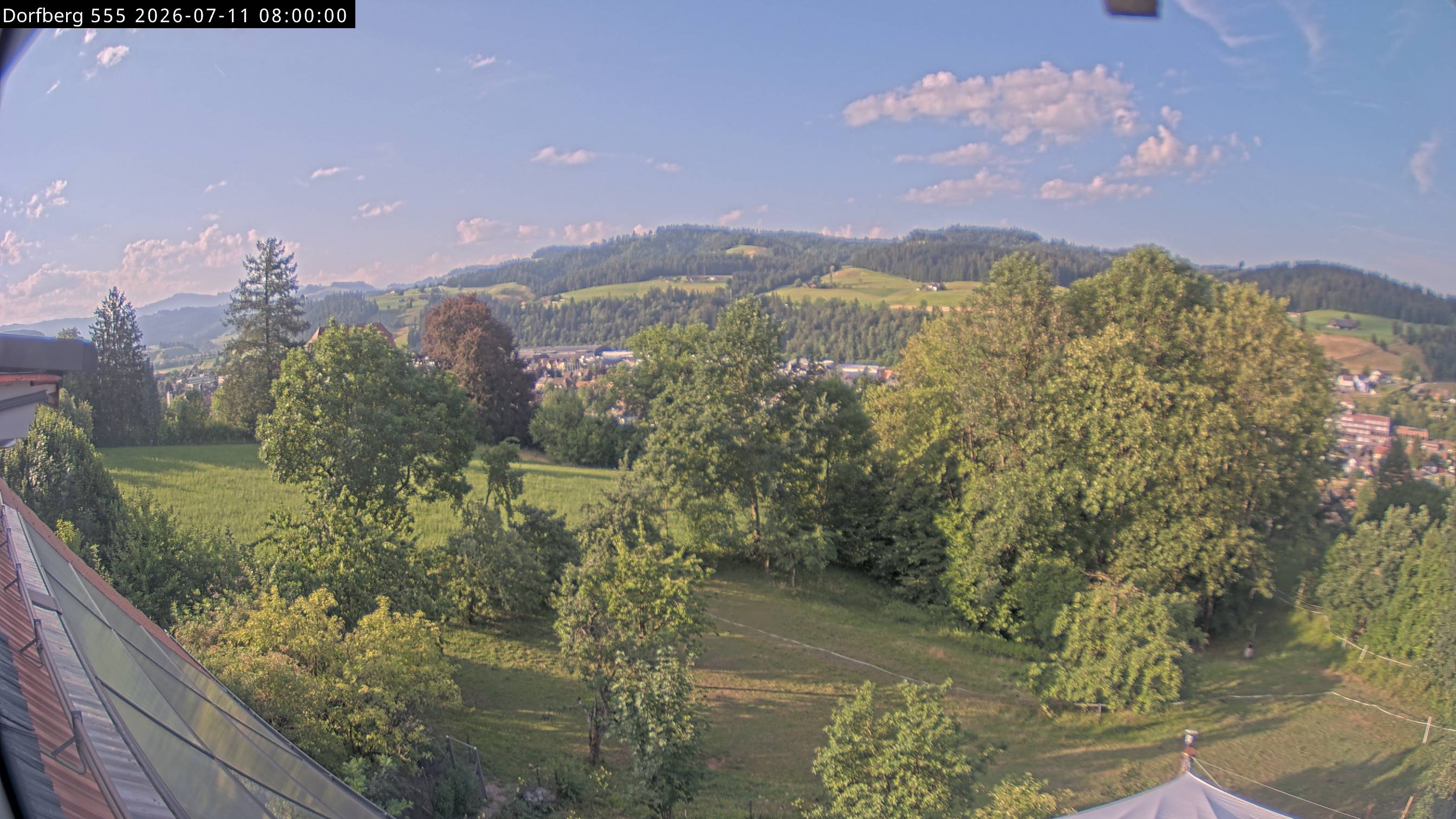 Webcam-Bild: Aussicht vom Dorfberg in Langnau 20260711-080000