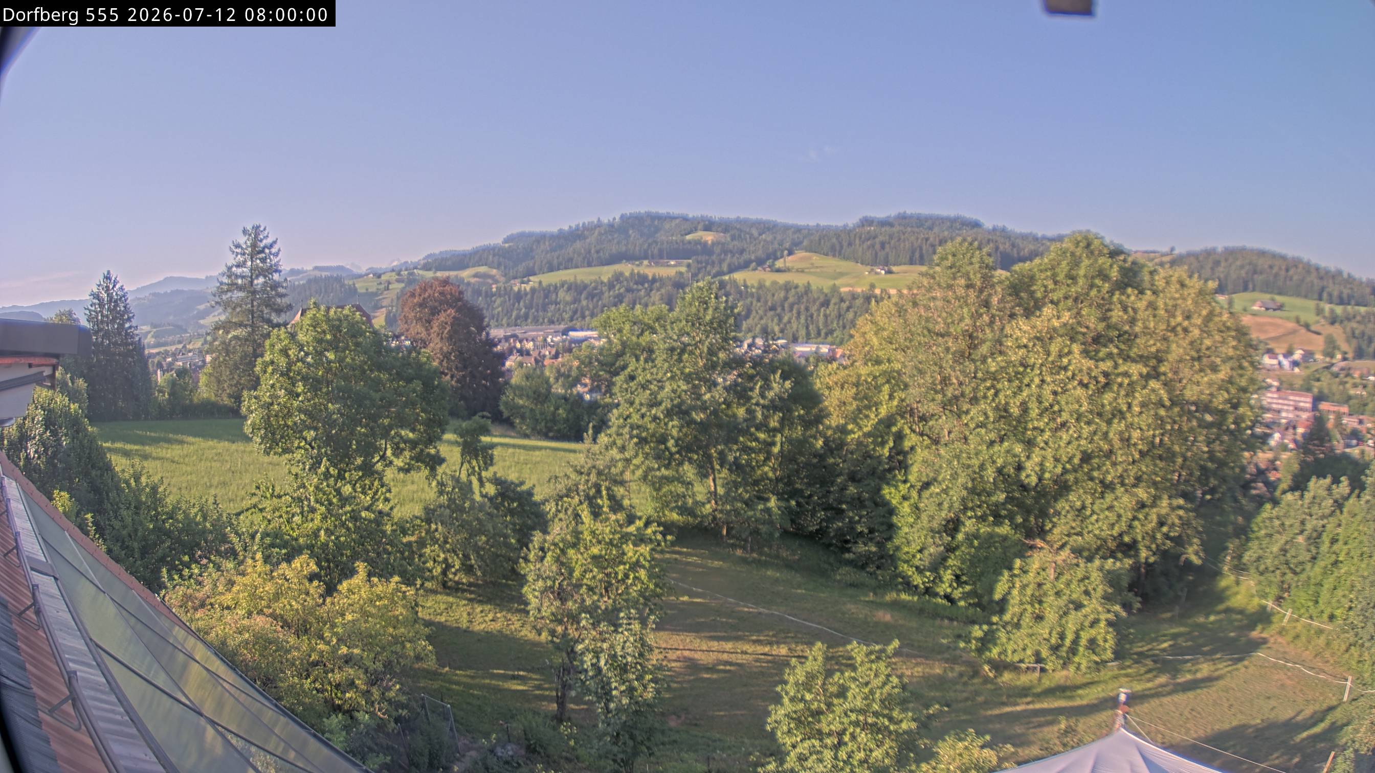Webcam-Bild: Aussicht vom Dorfberg in Langnau 20260712-080000