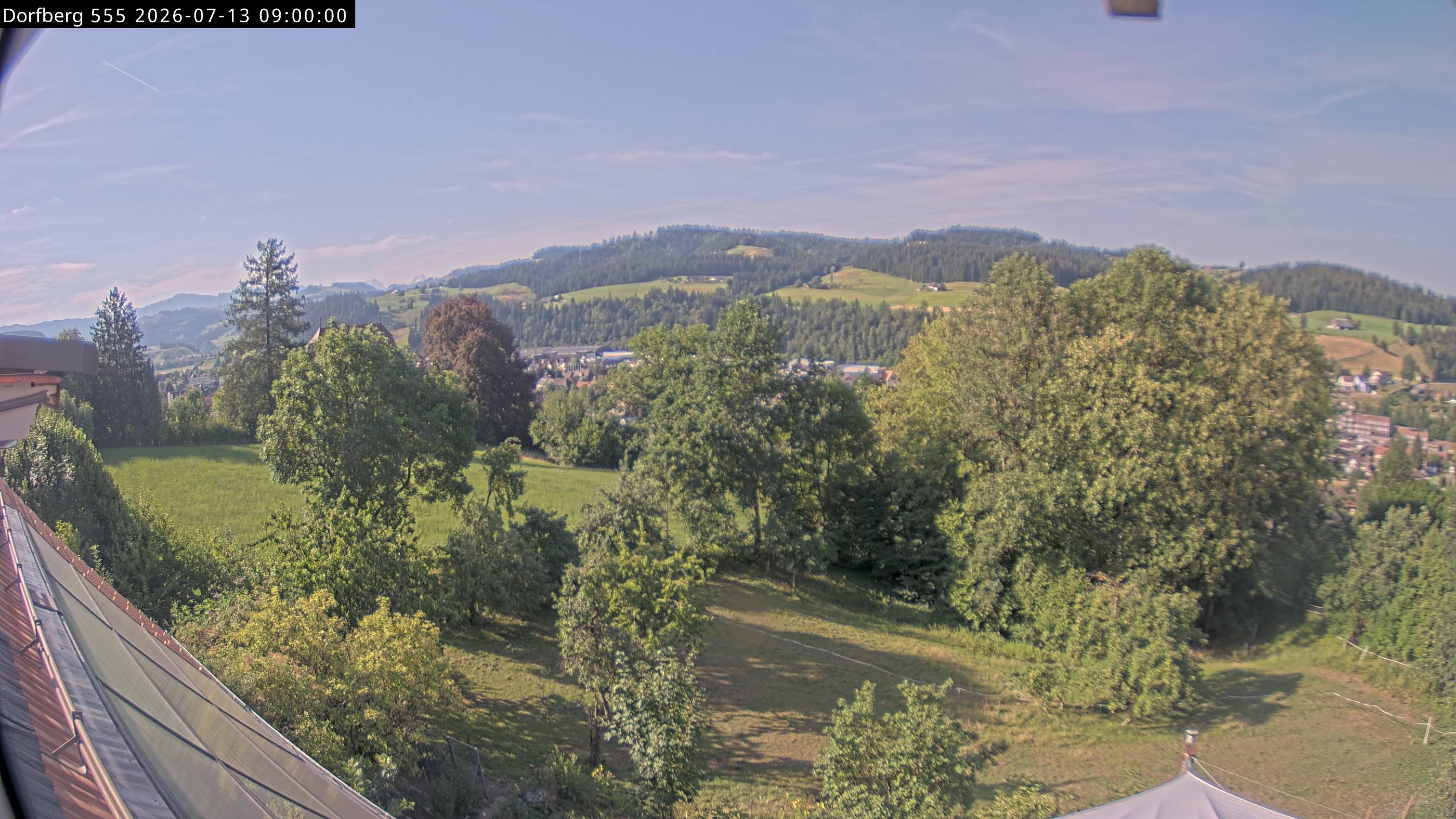 Webcam-Bild: Aussicht vom Dorfberg in Langnau 20260713-090000