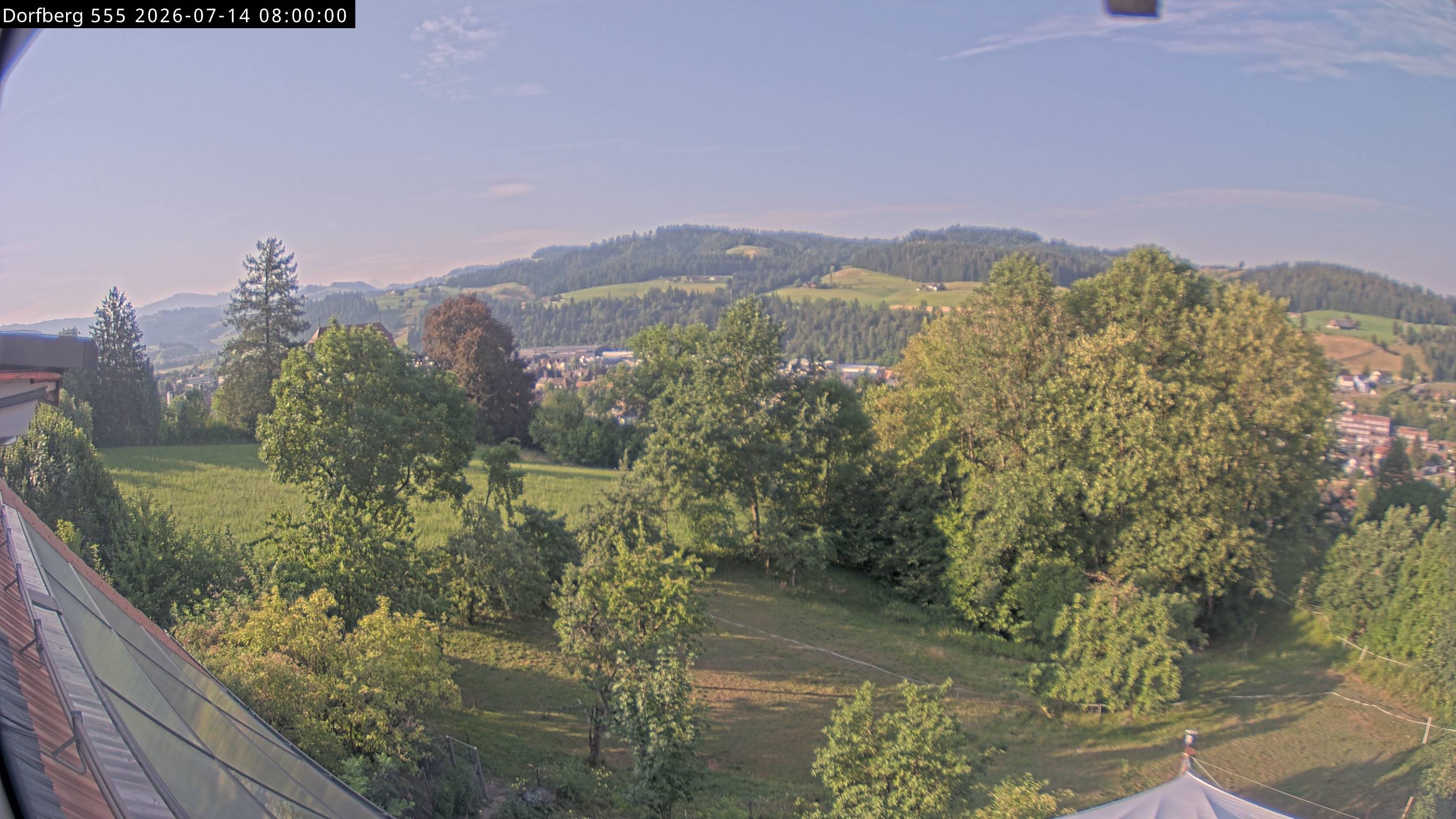 Webcam-Bild: Aussicht vom Dorfberg in Langnau 20260714-080000