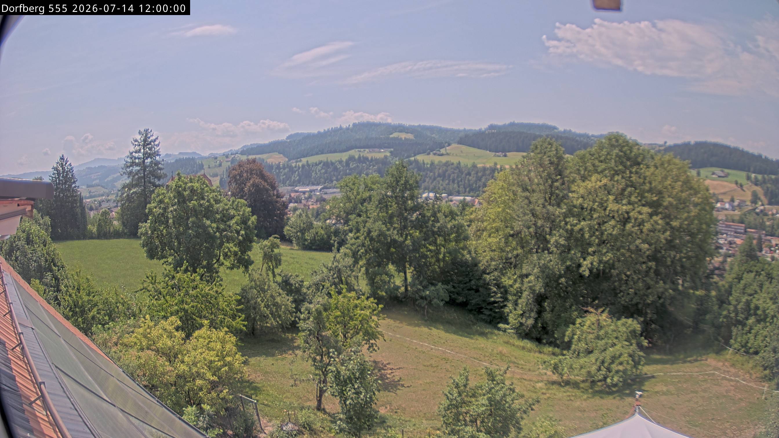 Webcam-Bild: Aussicht vom Dorfberg in Langnau 20260714-120000