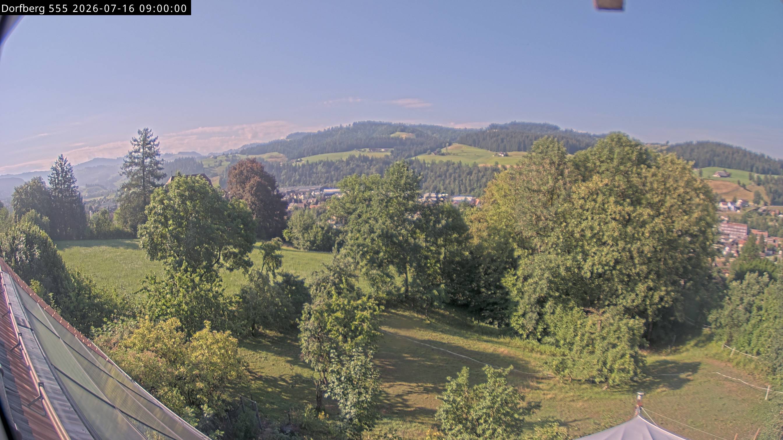 Webcam-Bild: Aussicht vom Dorfberg in Langnau 20260716-090000