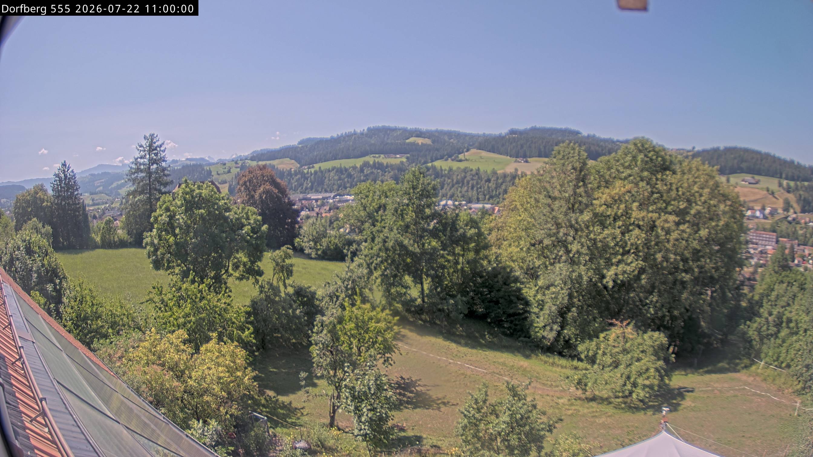 Webcam-Bild: Aussicht vom Dorfberg in Langnau 20260722-110000