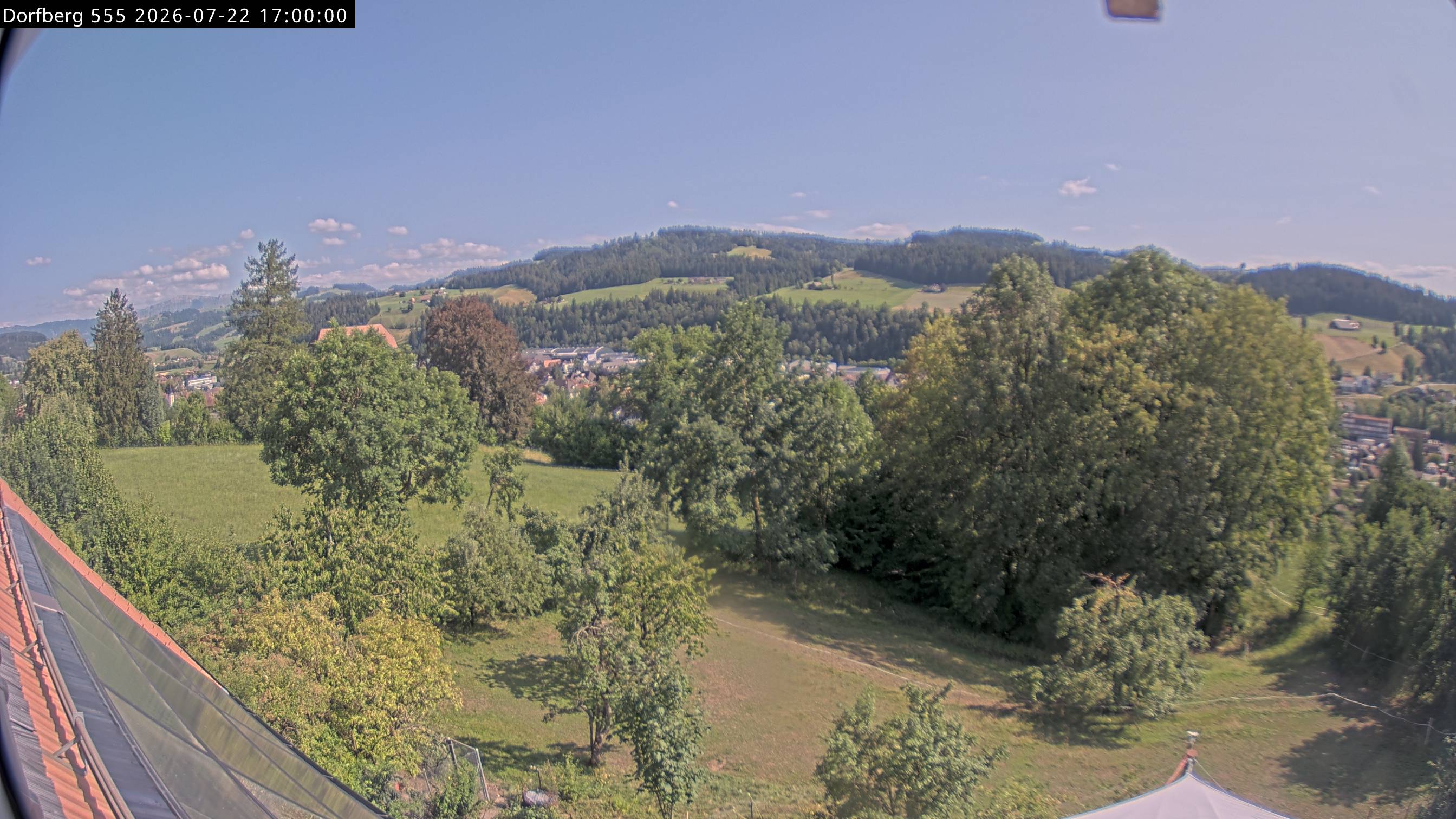 Webcam-Bild: Aussicht vom Dorfberg in Langnau 20260722-170000