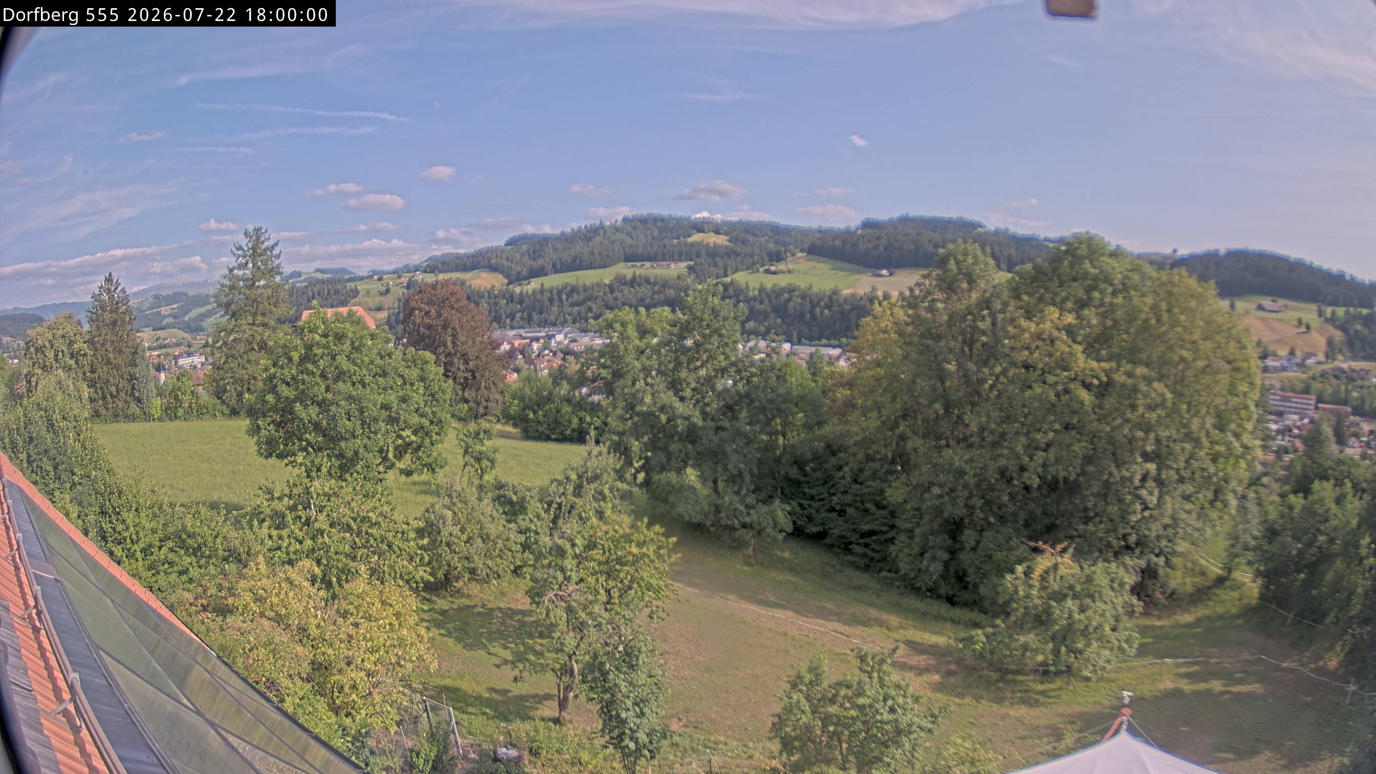 Webcam-Bild: Aussicht vom Dorfberg in Langnau 20260722-180000