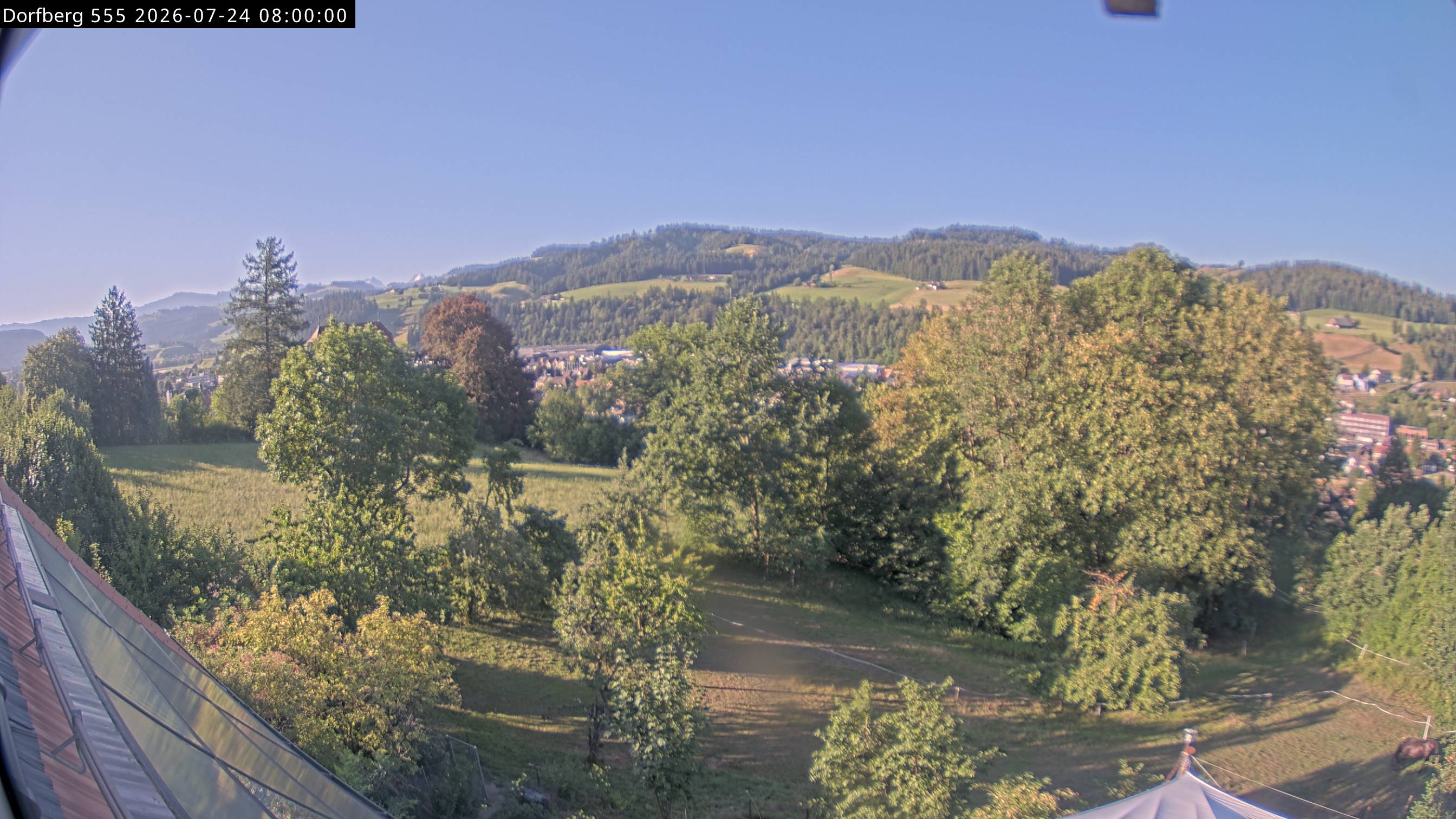 Webcam-Bild: Aussicht vom Dorfberg in Langnau 20260724-080000