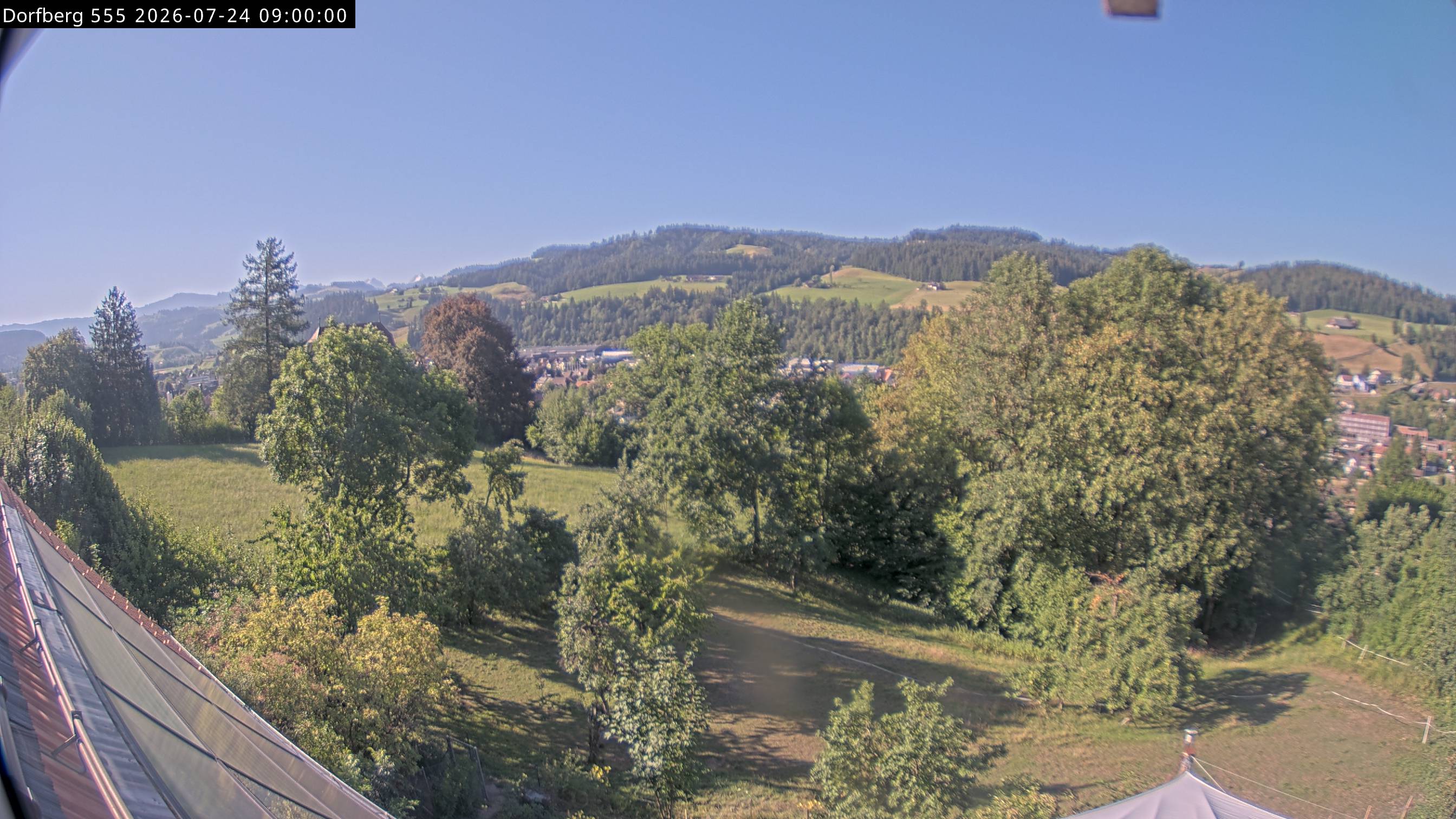 Webcam-Bild: Aussicht vom Dorfberg in Langnau 20260724-090000