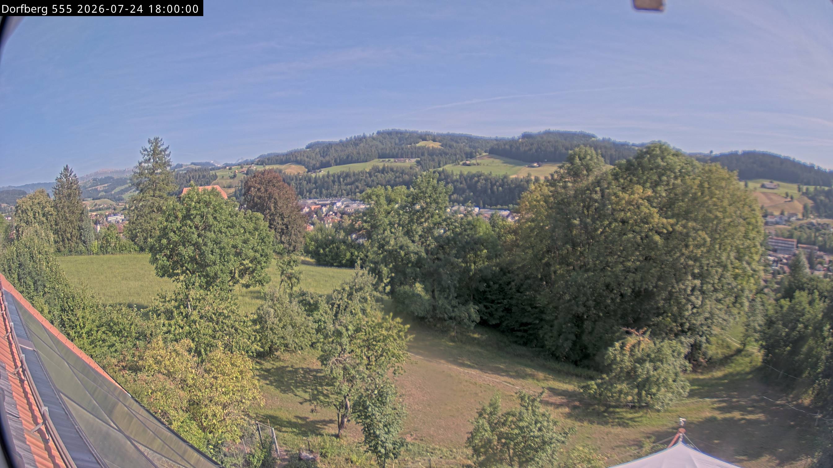 Webcam-Bild: Aussicht vom Dorfberg in Langnau 20260724-180000