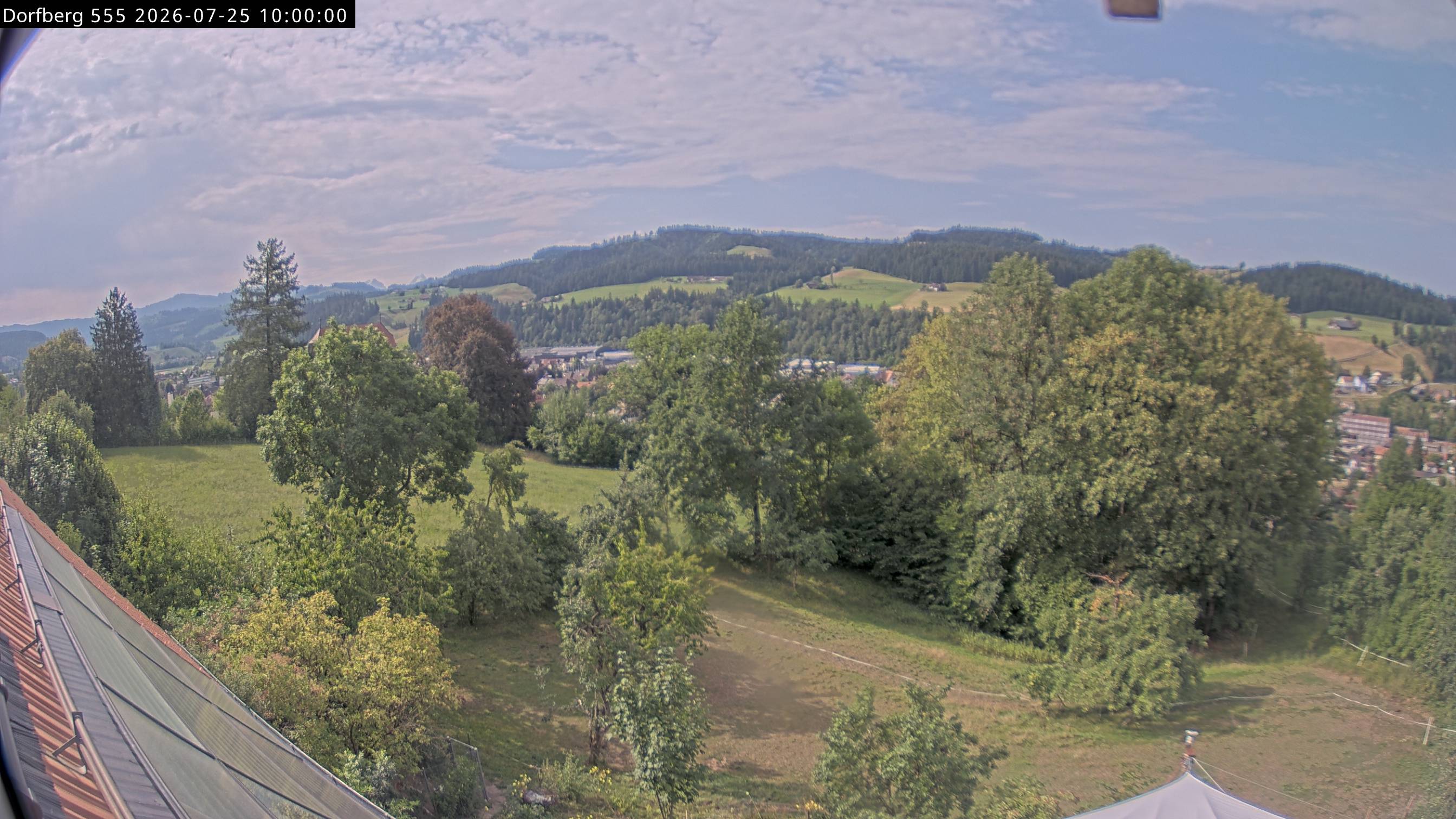 Webcam-Bild: Aussicht vom Dorfberg in Langnau 20260725-100000