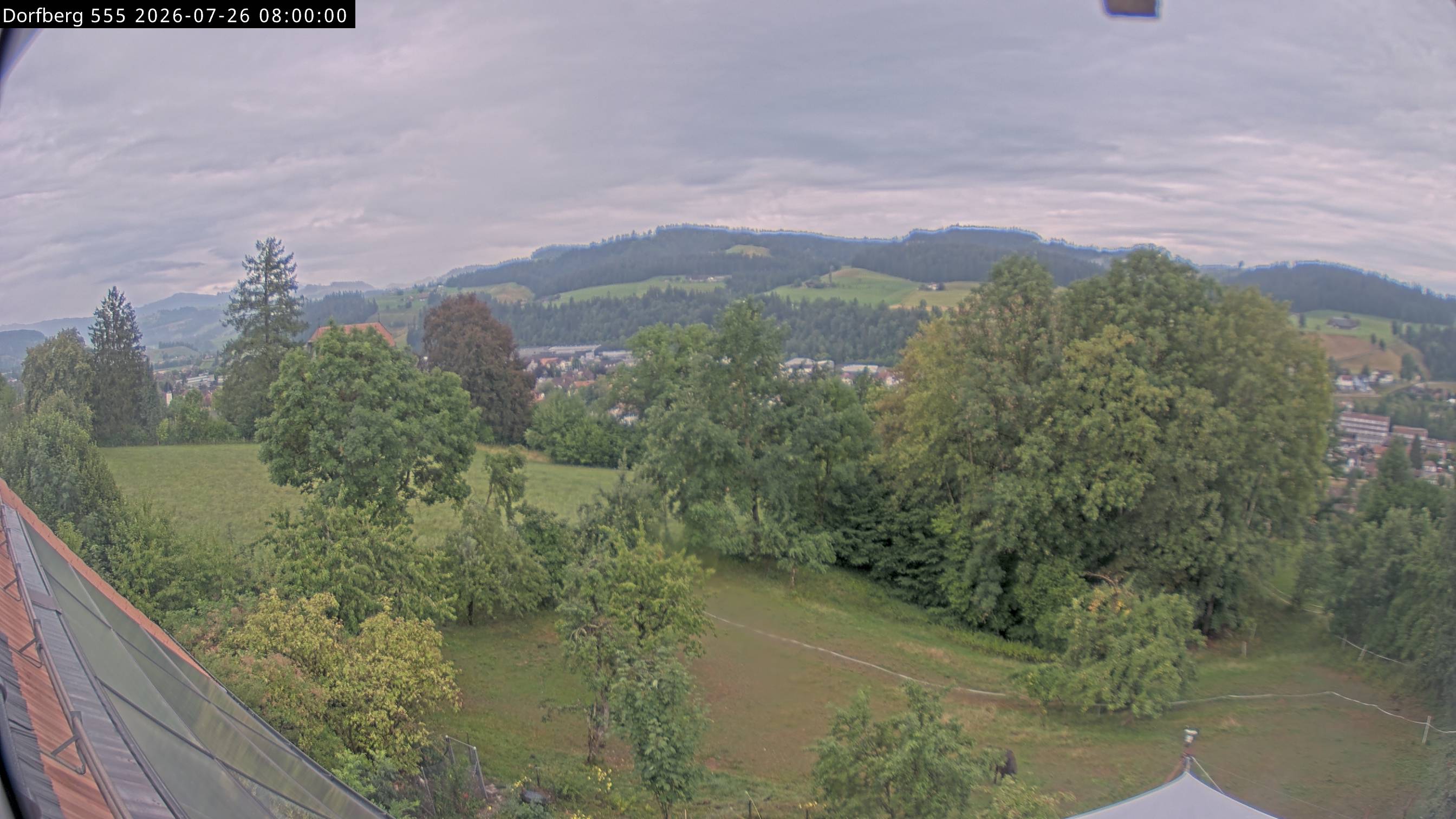 Webcam-Bild: Aussicht vom Dorfberg in Langnau 20260726-080000