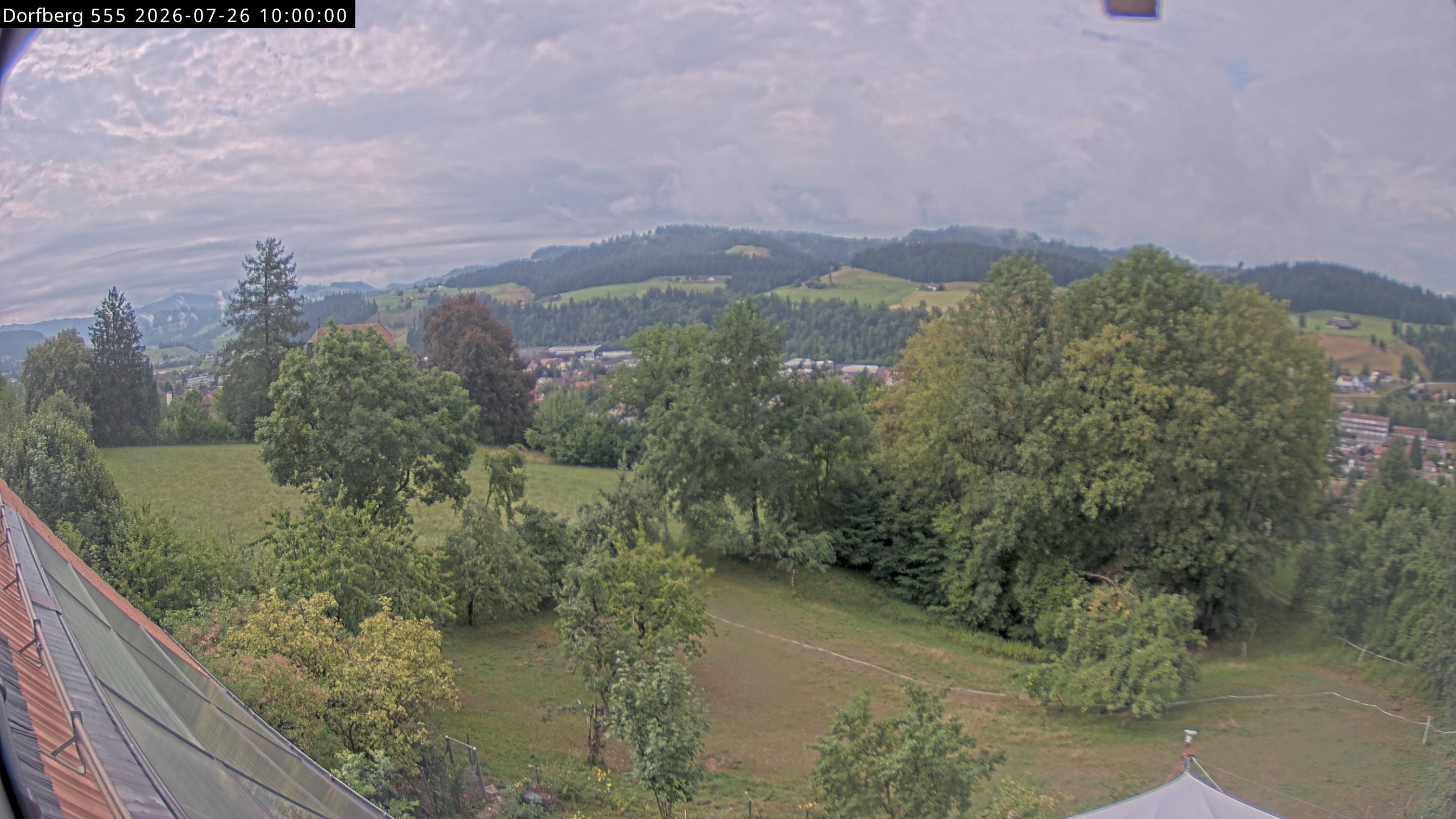 Webcam-Bild: Aussicht vom Dorfberg in Langnau 20260726-100000