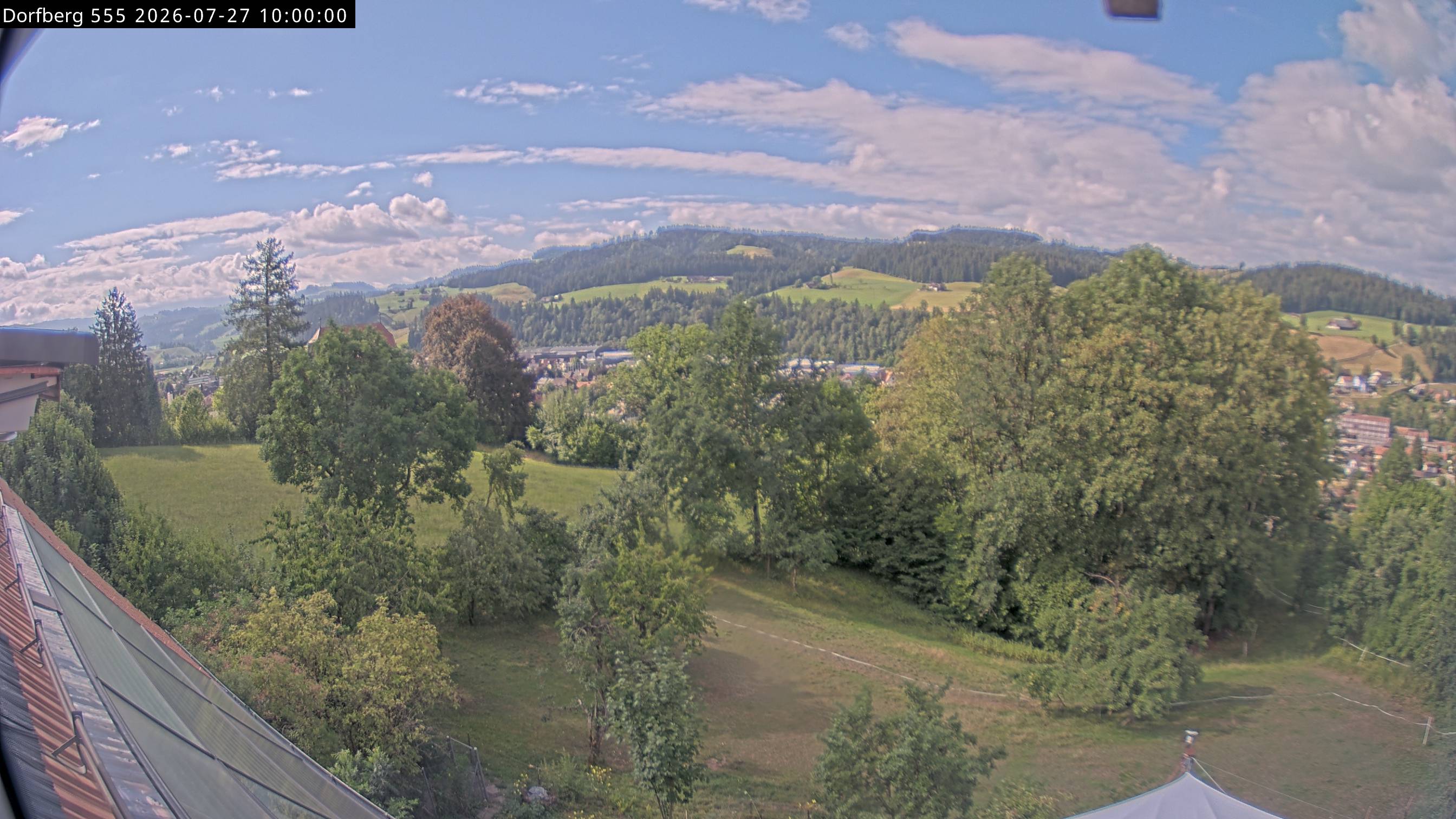 Webcam-Bild: Aussicht vom Dorfberg in Langnau 20260727-100000