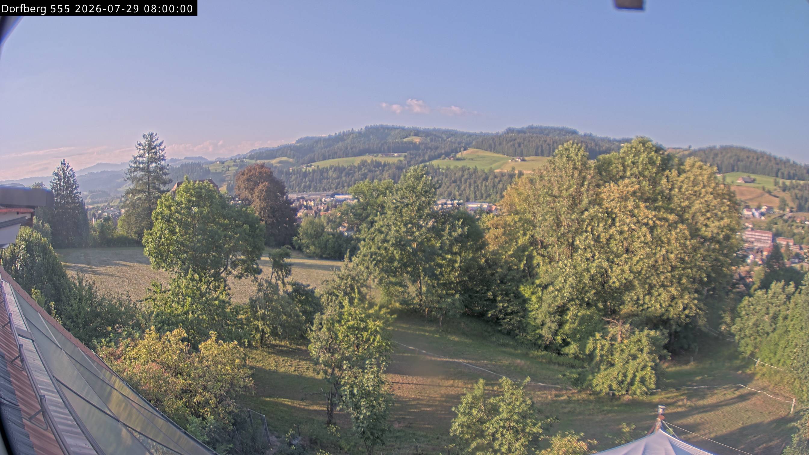 Webcam-Bild: Aussicht vom Dorfberg in Langnau 20260729-080000