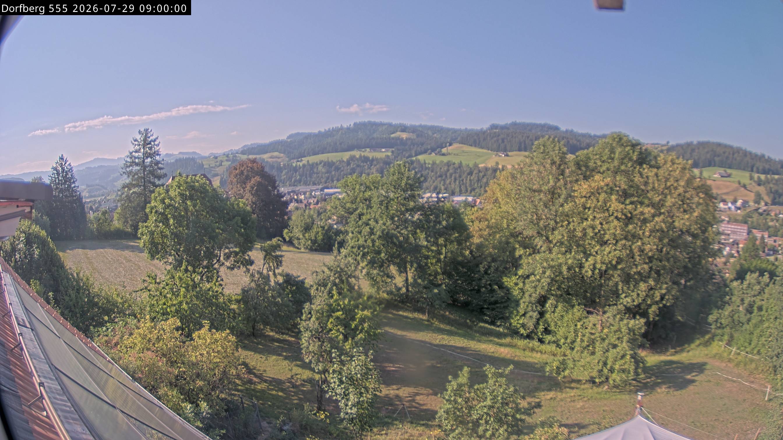 Webcam-Bild: Aussicht vom Dorfberg in Langnau 20260729-090000
