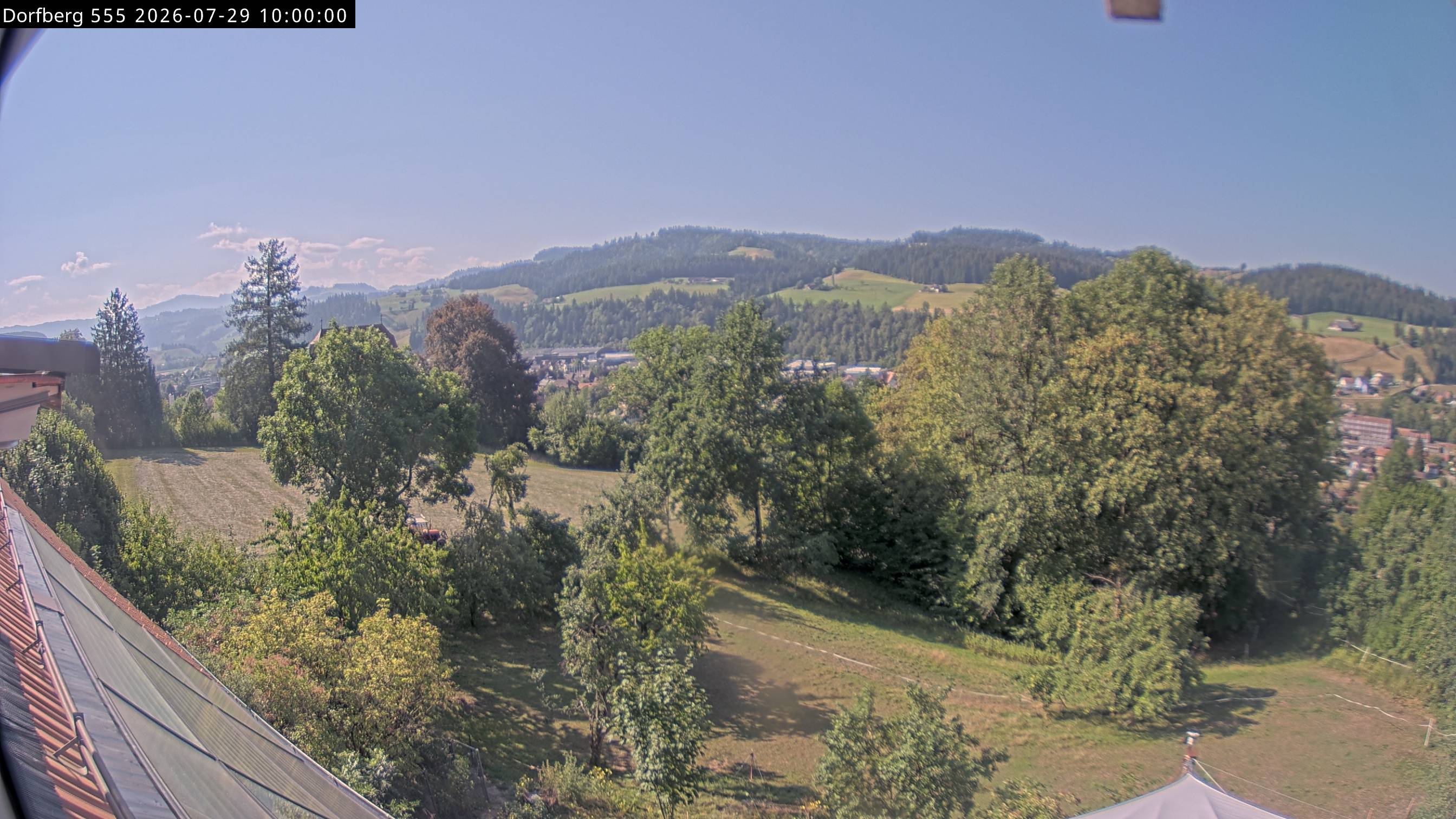 Webcam-Bild: Aussicht vom Dorfberg in Langnau 20260729-100000