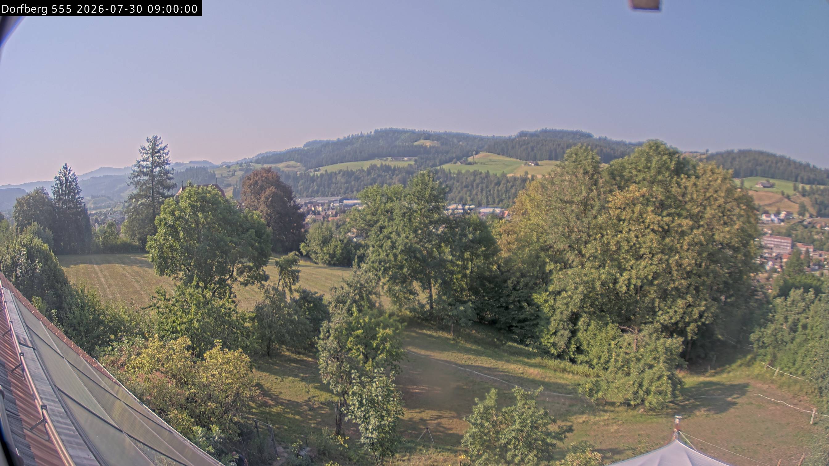 Webcam-Bild: Aussicht vom Dorfberg in Langnau 20260730-090000