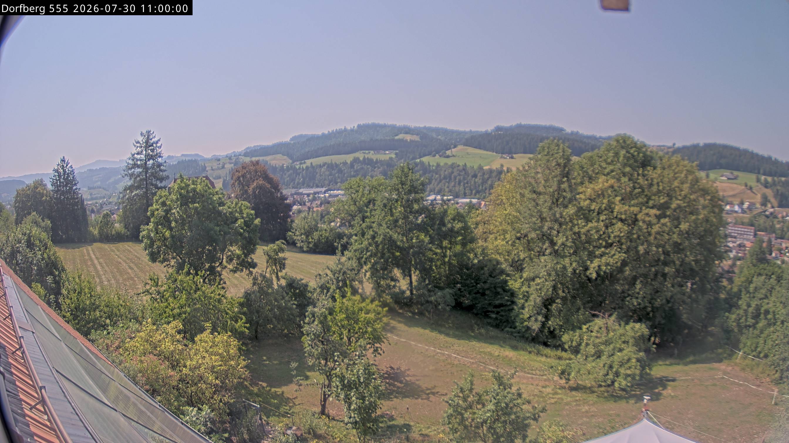 Webcam-Bild: Aussicht vom Dorfberg in Langnau 20260730-110000