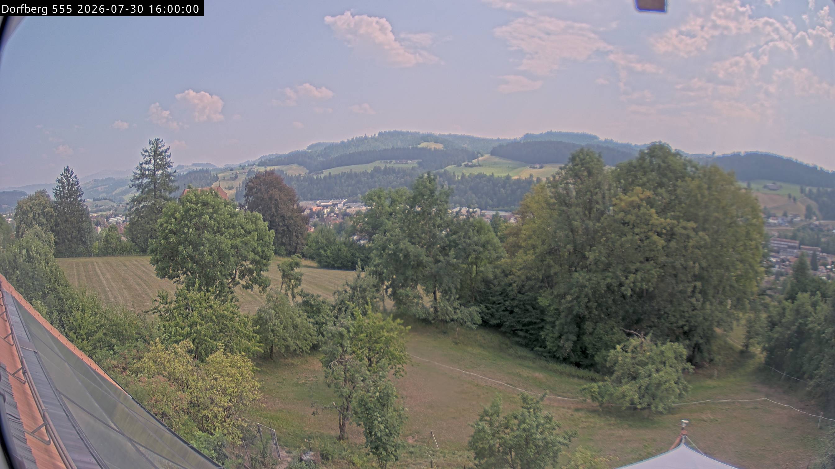 Webcam-Bild: Aussicht vom Dorfberg in Langnau 20260730-160000