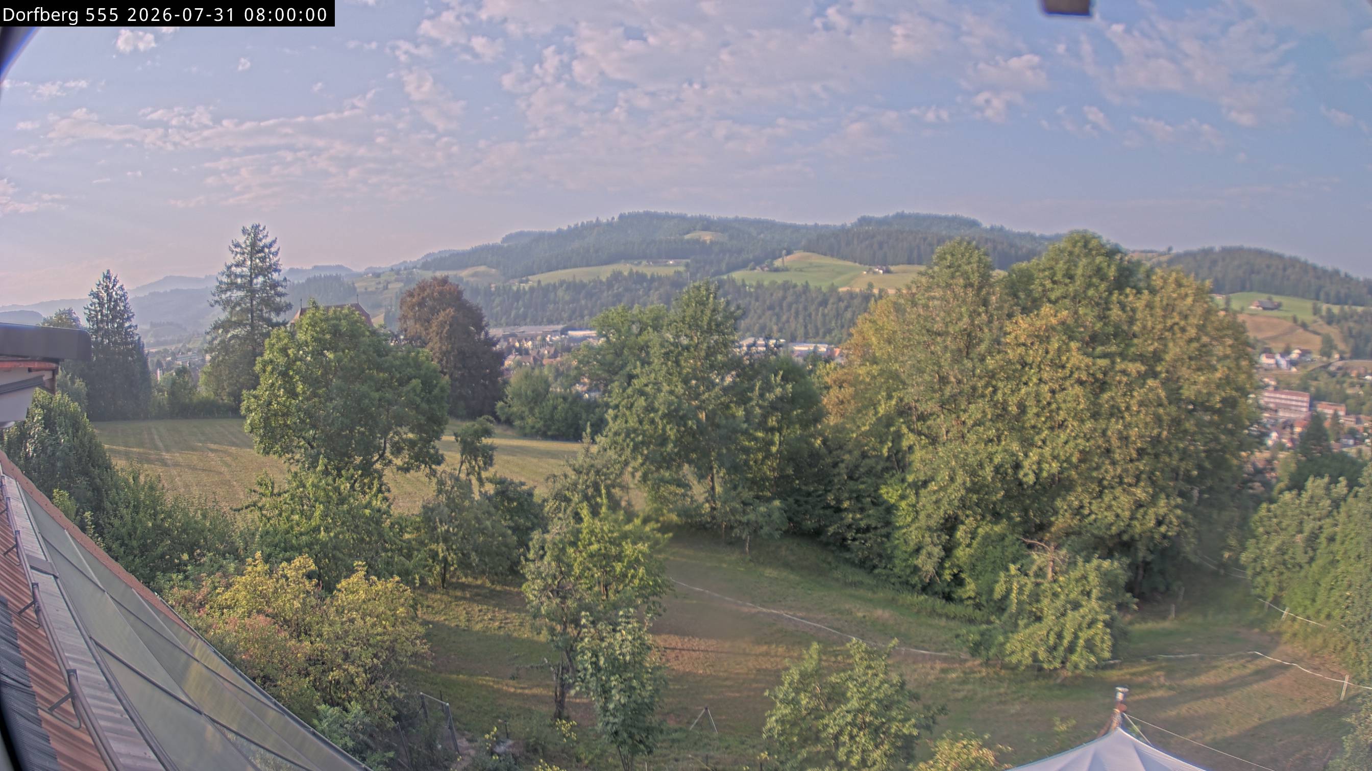 Webcam-Bild: Aussicht vom Dorfberg in Langnau 20260731-080000