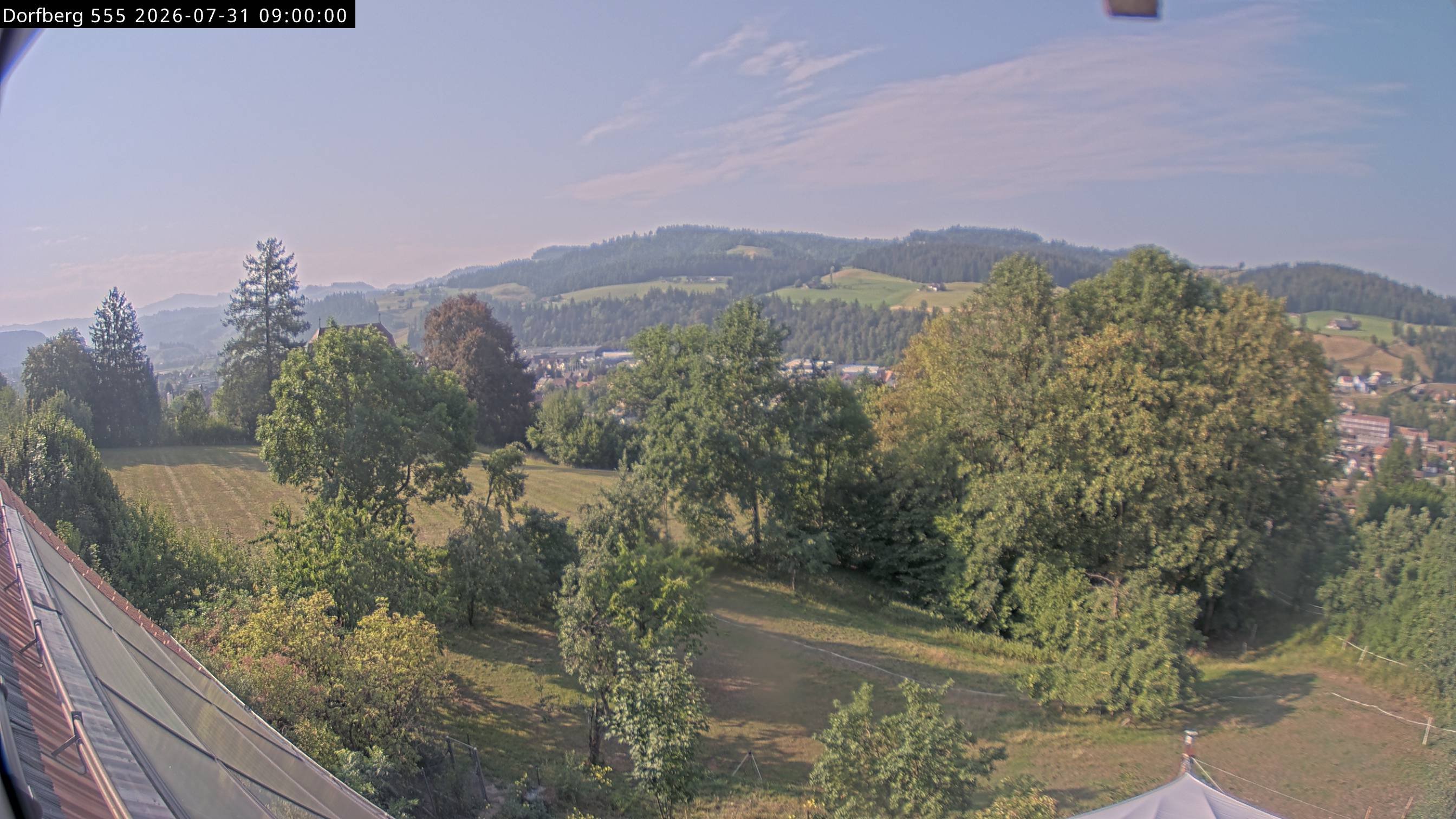 Webcam-Bild: Aussicht vom Dorfberg in Langnau 20260731-090000