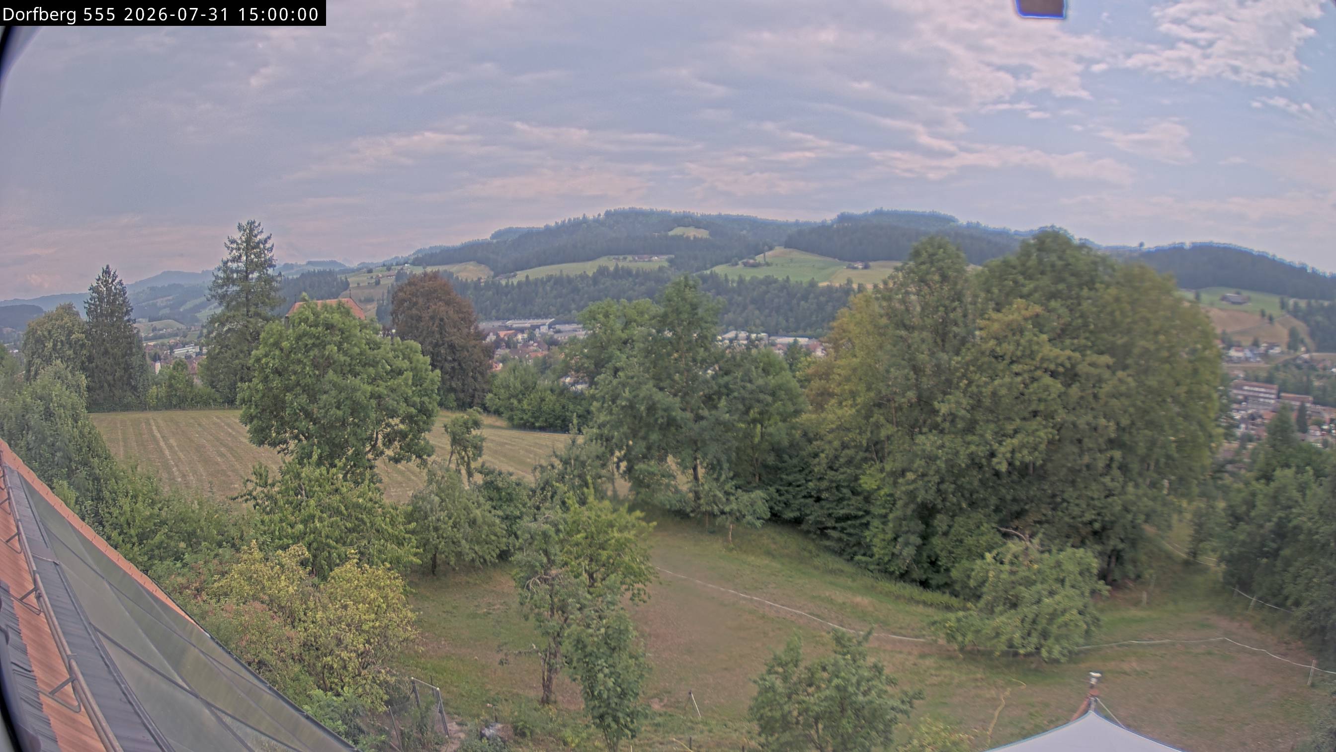 Webcam-Bild: Aussicht vom Dorfberg in Langnau 20260731-150000