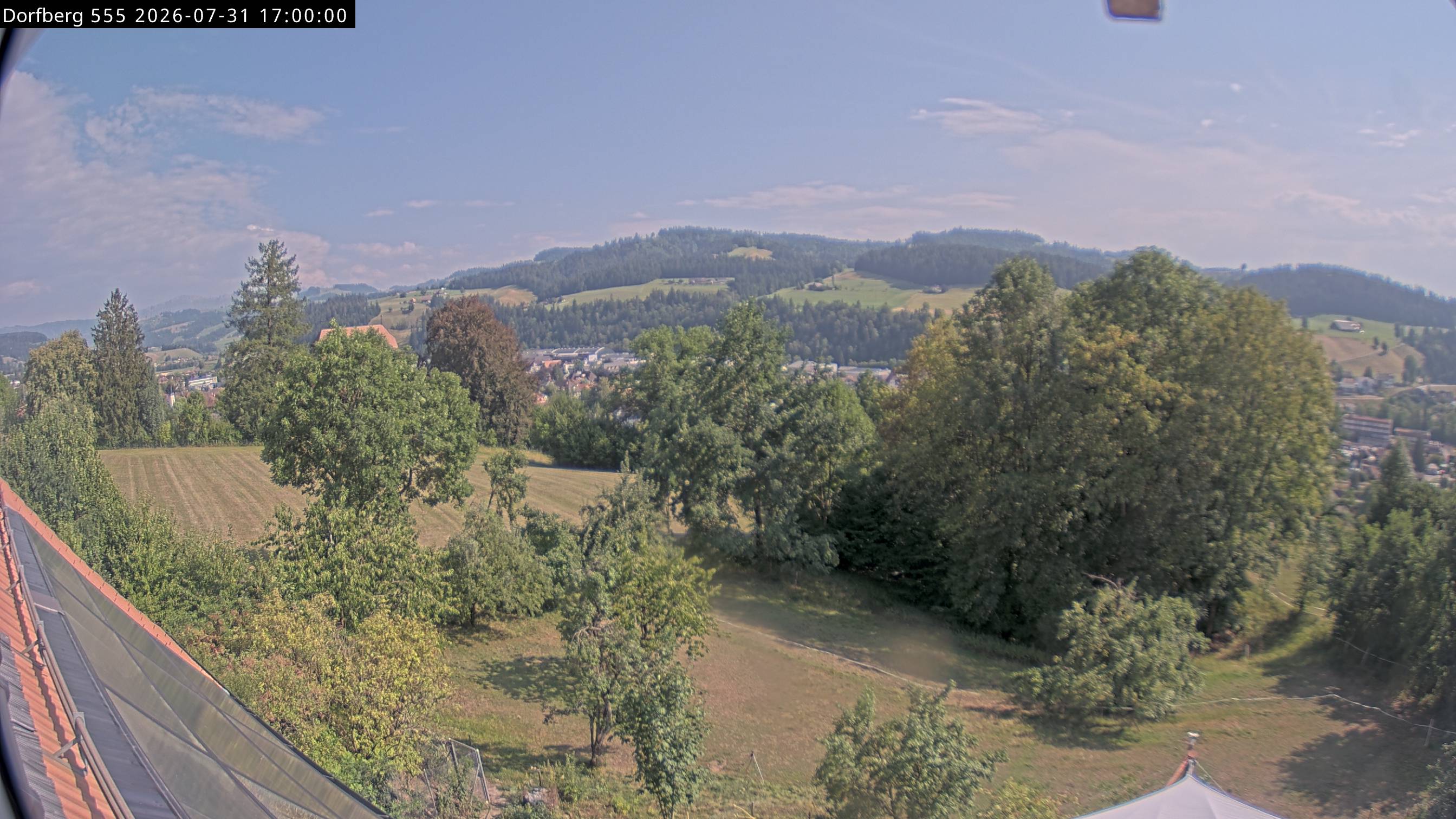 Webcam-Bild: Aussicht vom Dorfberg in Langnau 20260731-170000