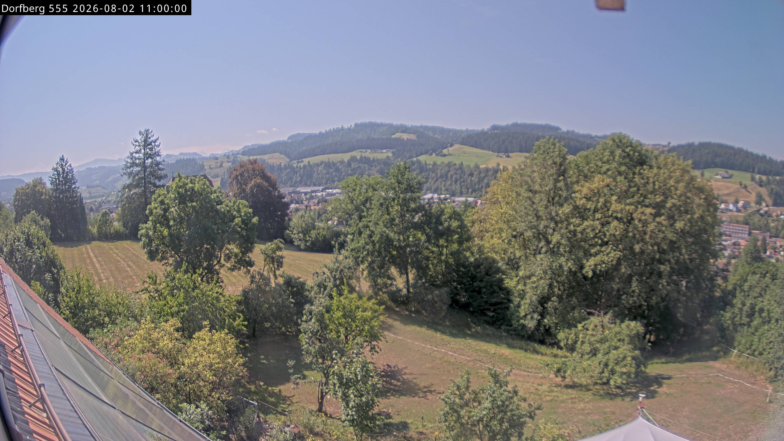 Webcam-Bild: Aussicht vom Dorfberg in Langnau 20260802-110000