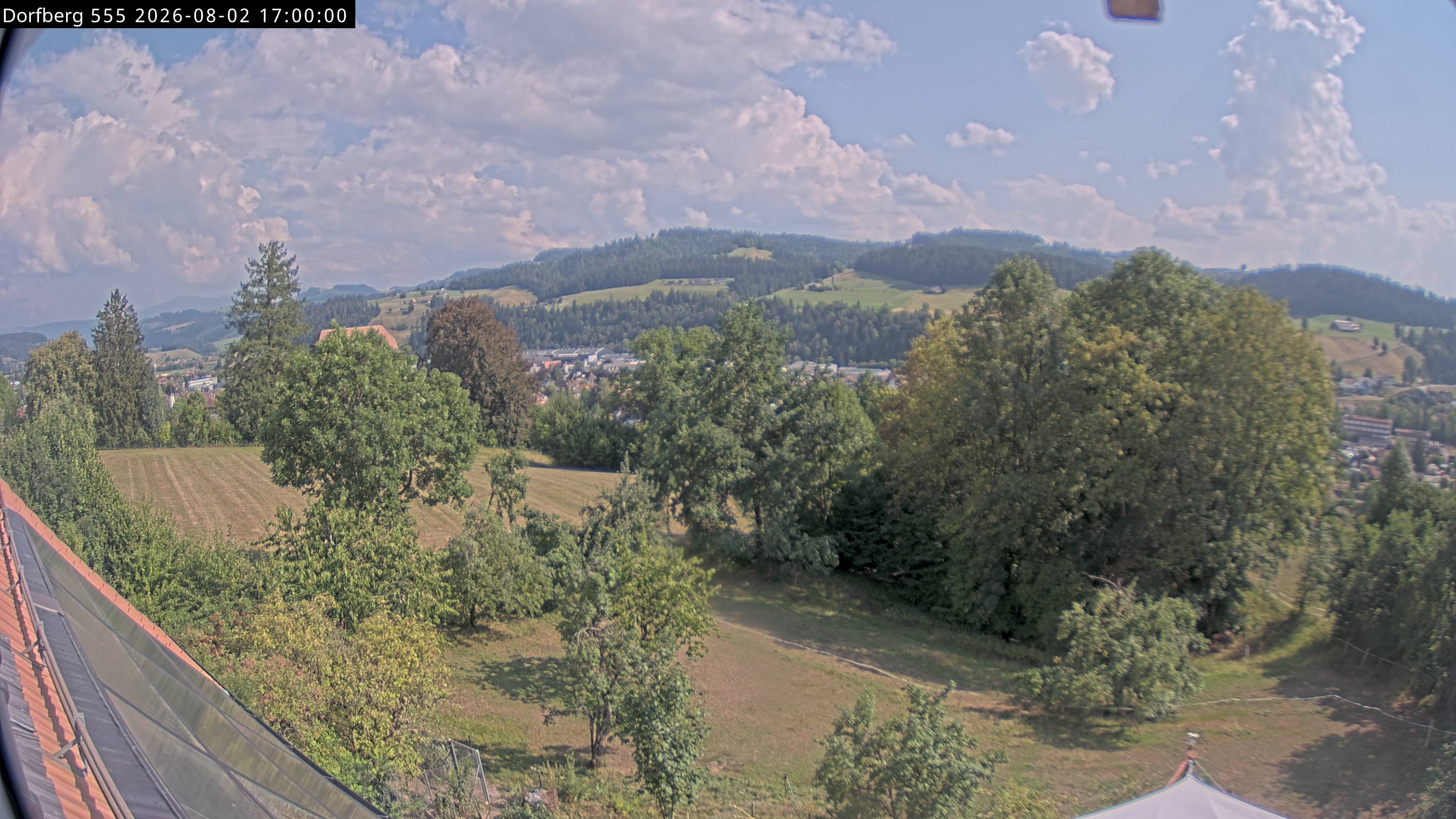 Webcam-Bild: Aussicht vom Dorfberg in Langnau 20260802-170000