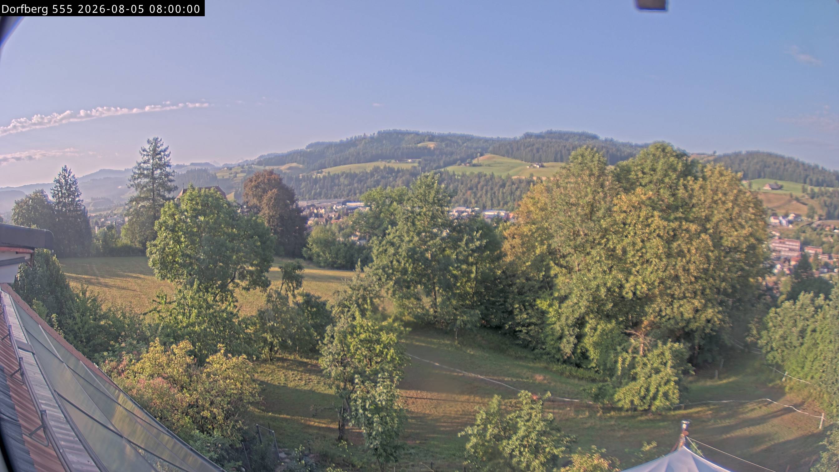 Webcam-Bild: Aussicht vom Dorfberg in Langnau 20260805-080000