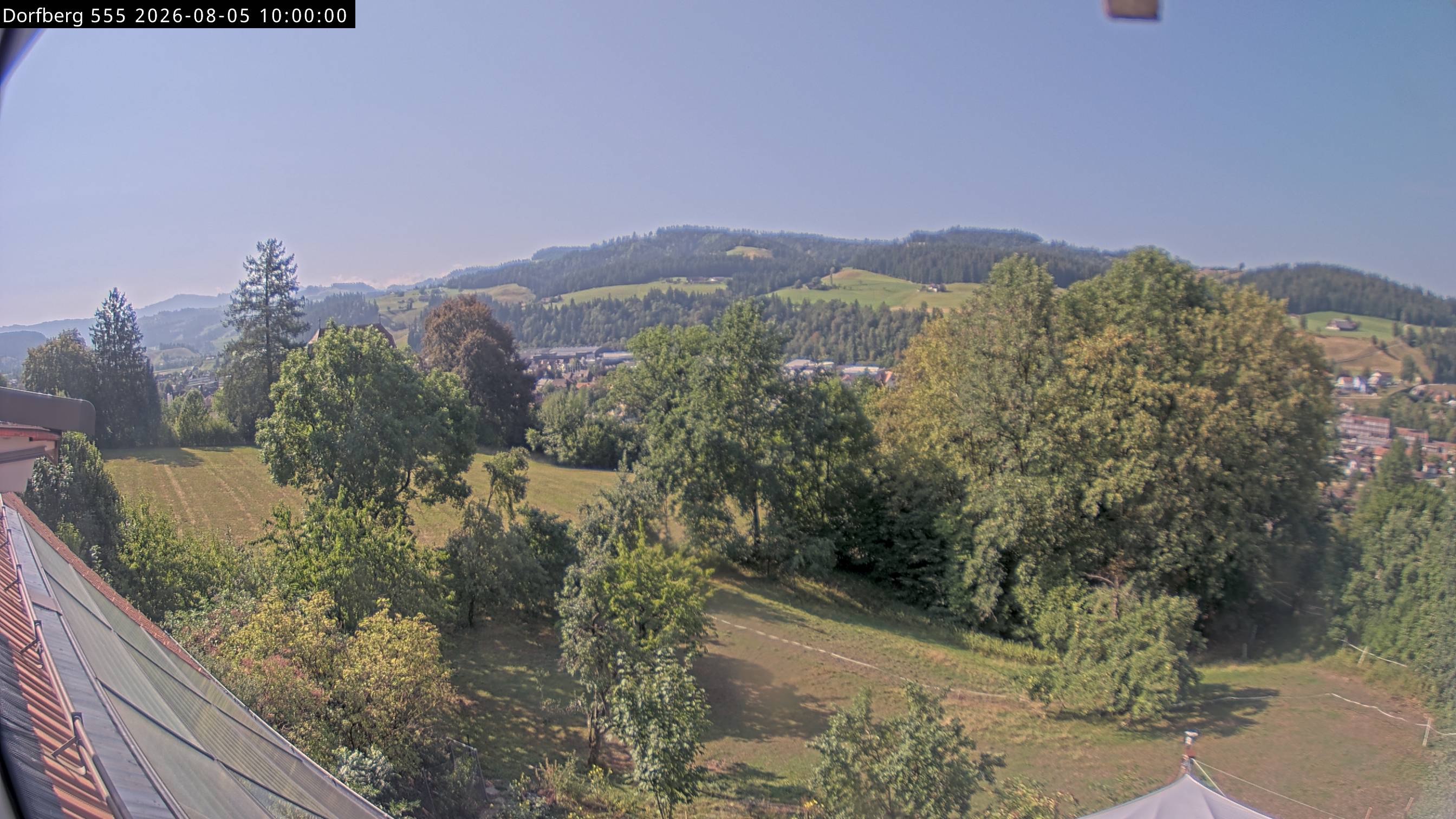 Webcam-Bild: Aussicht vom Dorfberg in Langnau 20260805-100000