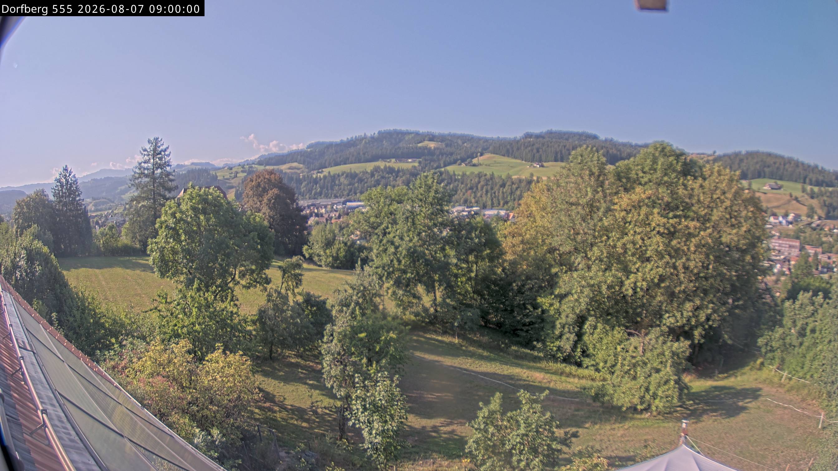 Webcam-Bild: Aussicht vom Dorfberg in Langnau 20260807-090000