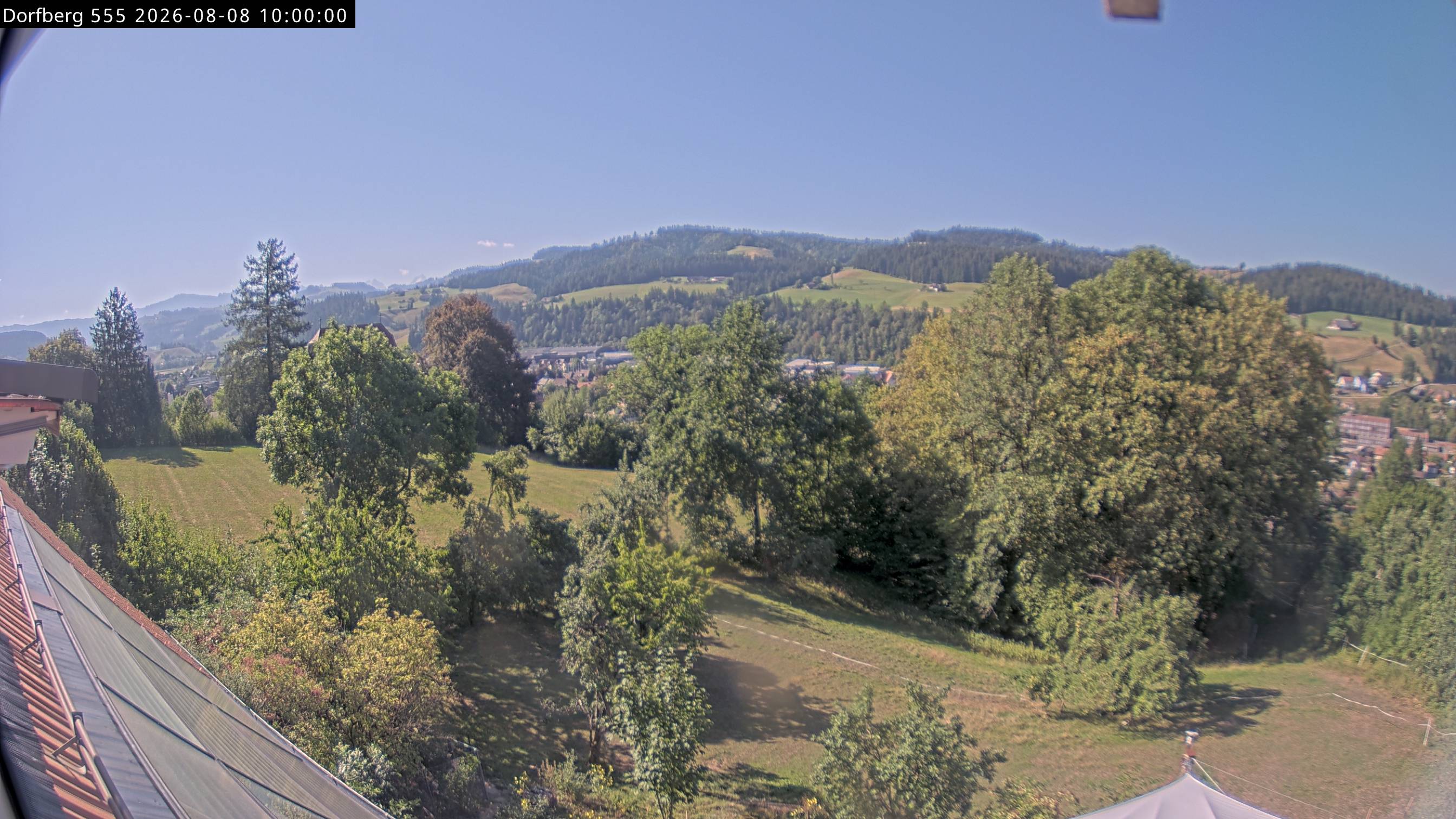Webcam-Bild: Aussicht vom Dorfberg in Langnau 20260808-100000
