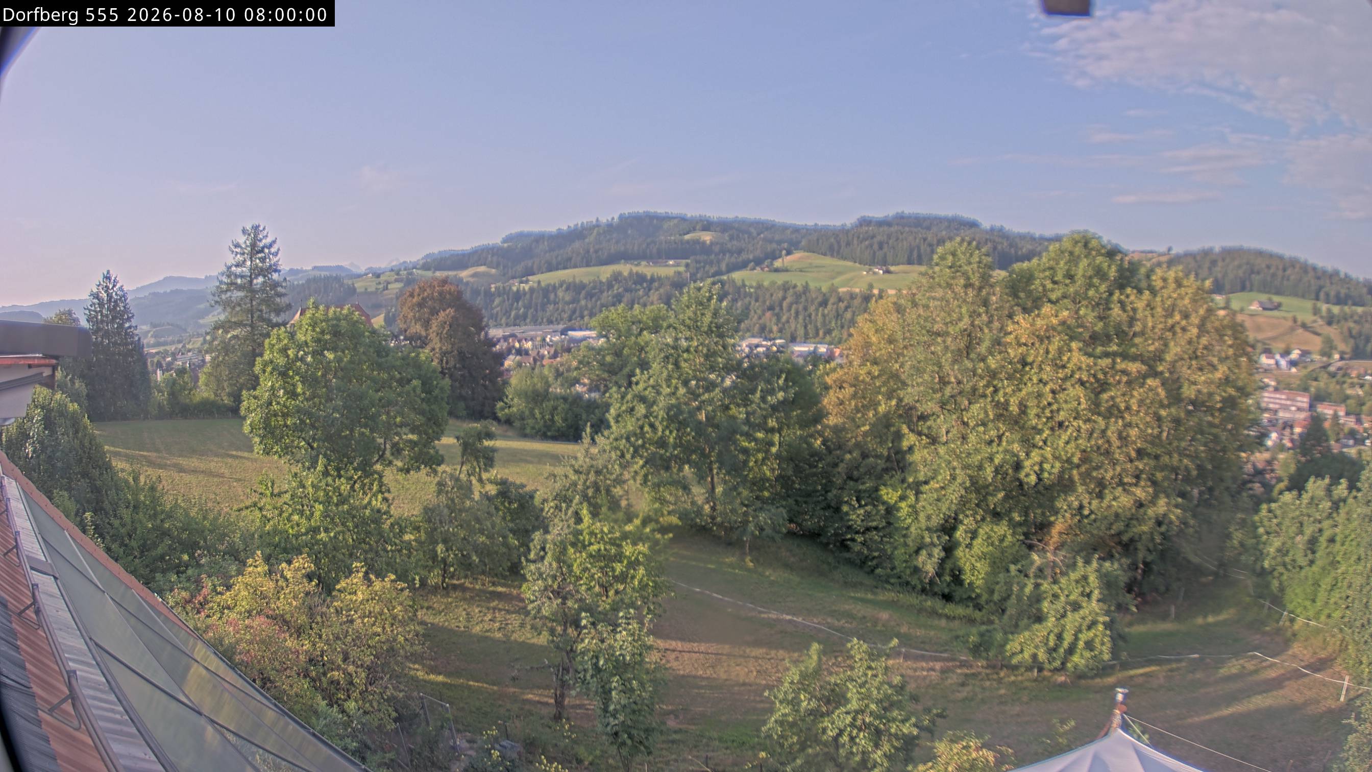 Webcam-Bild: Aussicht vom Dorfberg in Langnau 20260810-080000