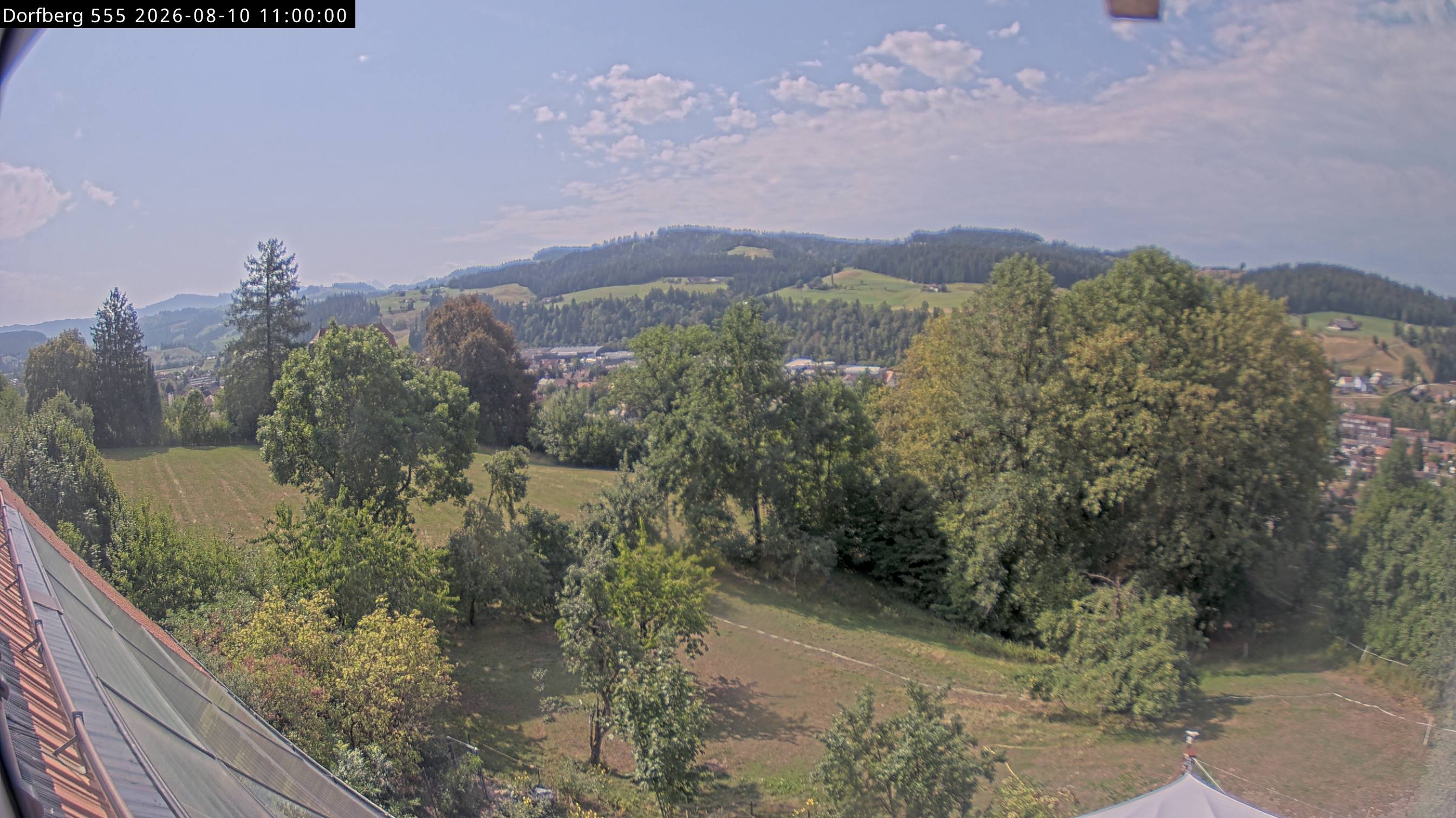 Webcam-Bild: Aussicht vom Dorfberg in Langnau 20260810-110000