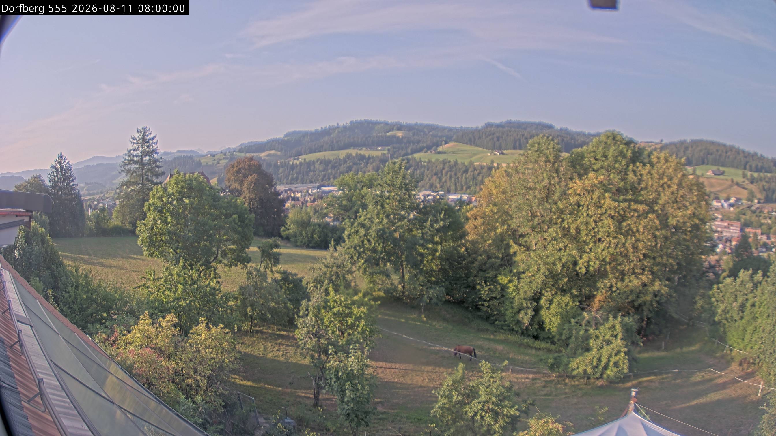 Webcam-Bild: Aussicht vom Dorfberg in Langnau 20260811-080000