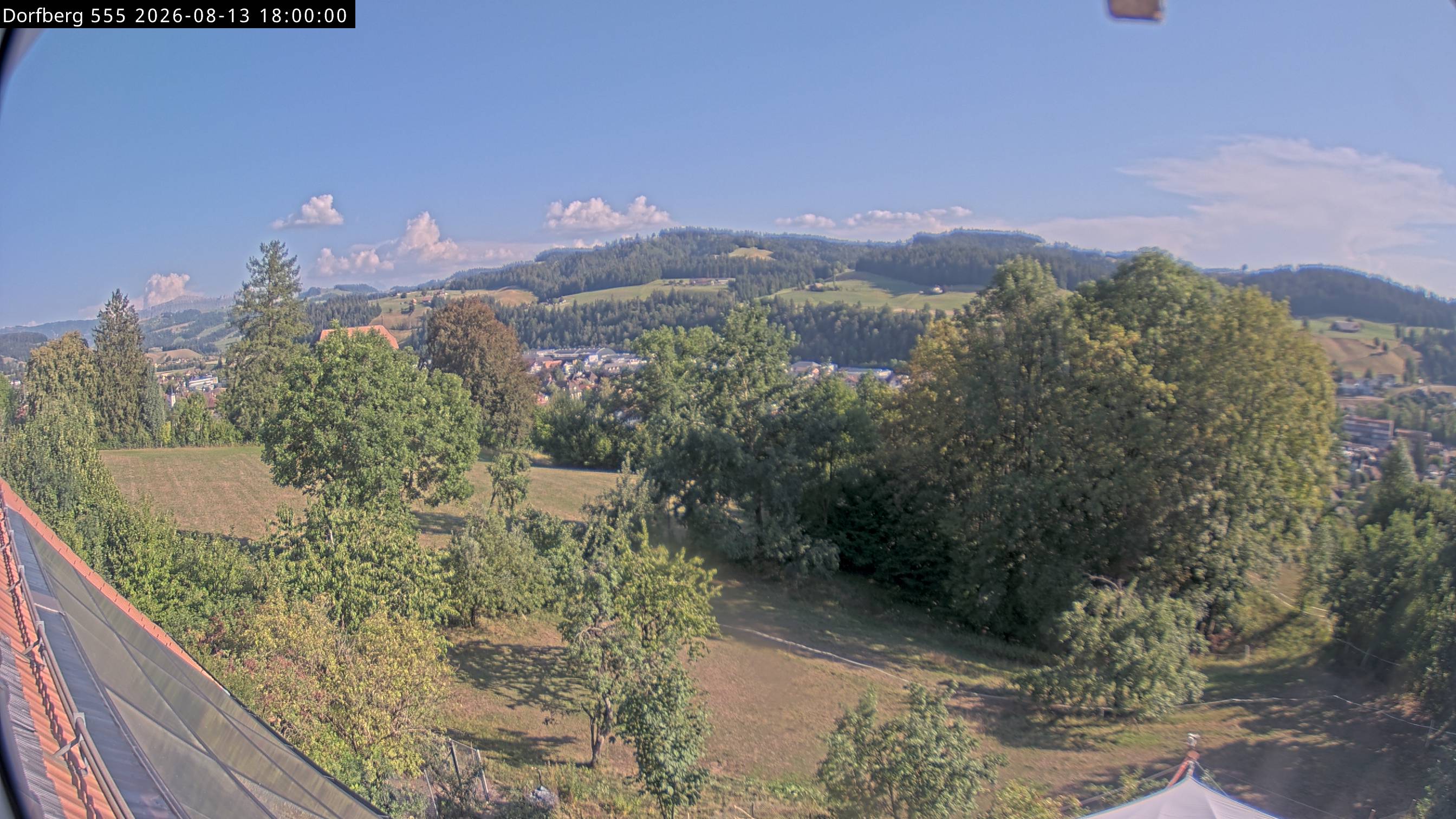 Webcam-Bild: Aussicht vom Dorfberg in Langnau 20260813-180000