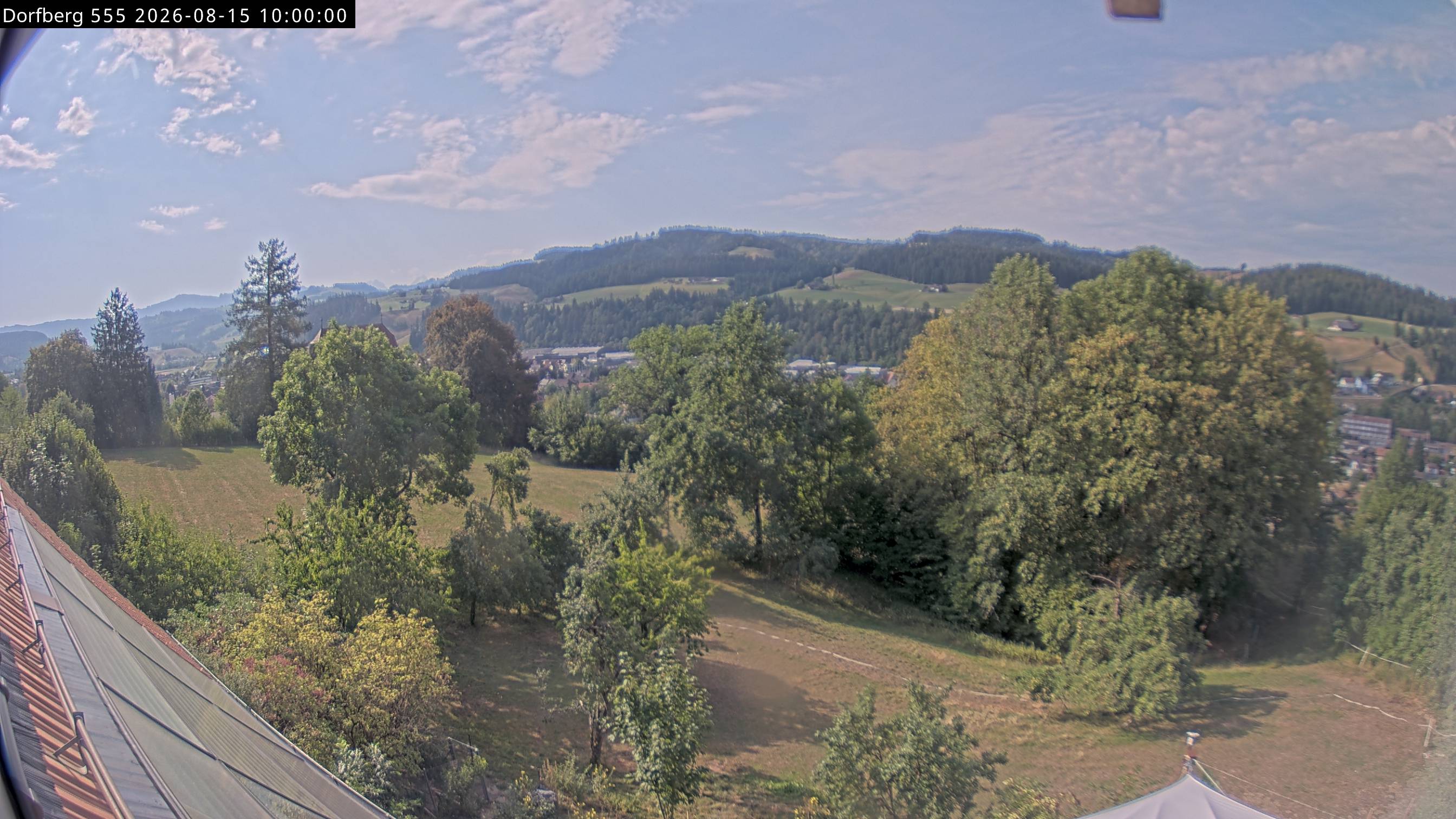 Webcam-Bild: Aussicht vom Dorfberg in Langnau 20260815-100000