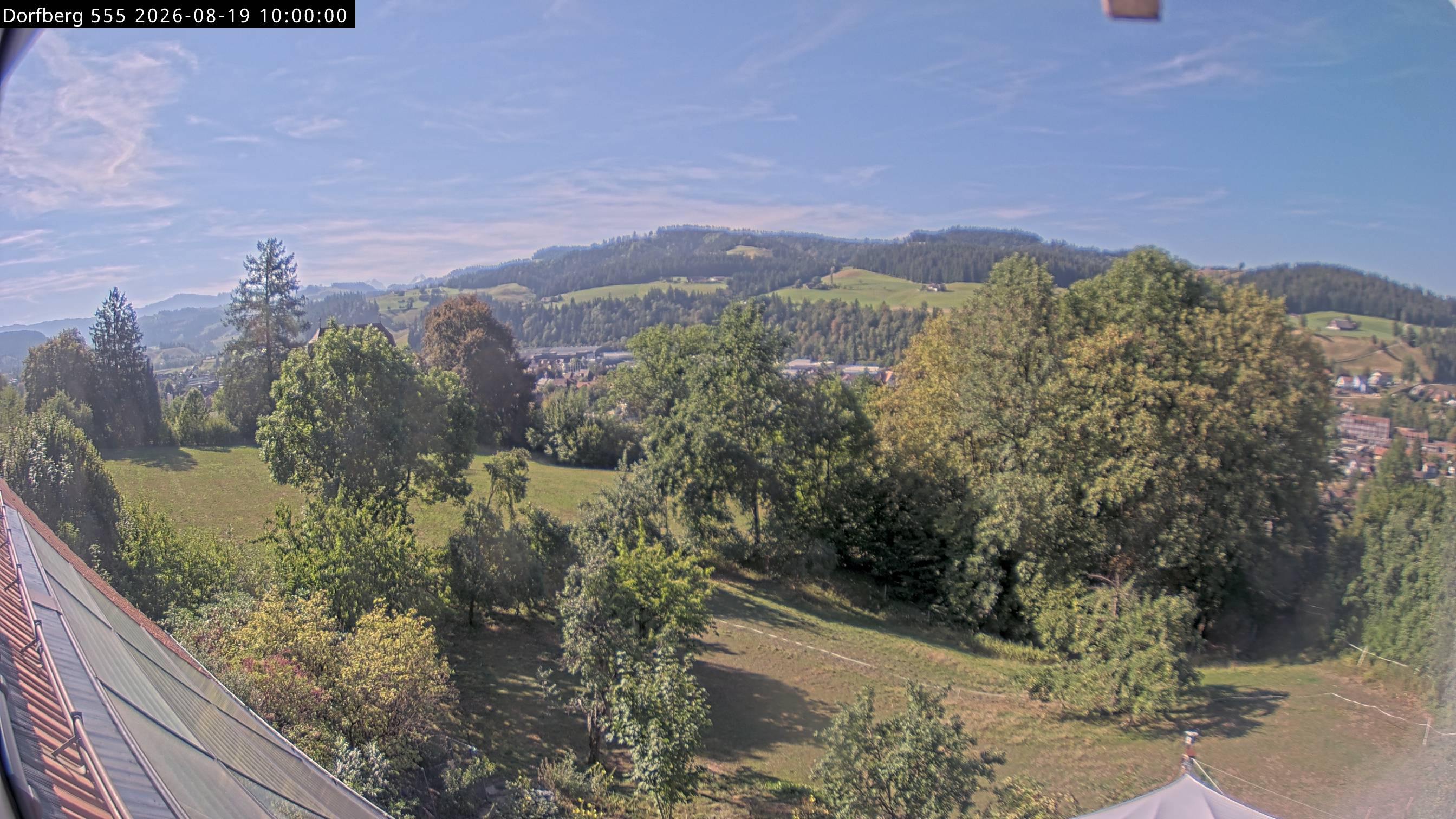 Webcam-Bild: Aussicht vom Dorfberg in Langnau 20260819-100000