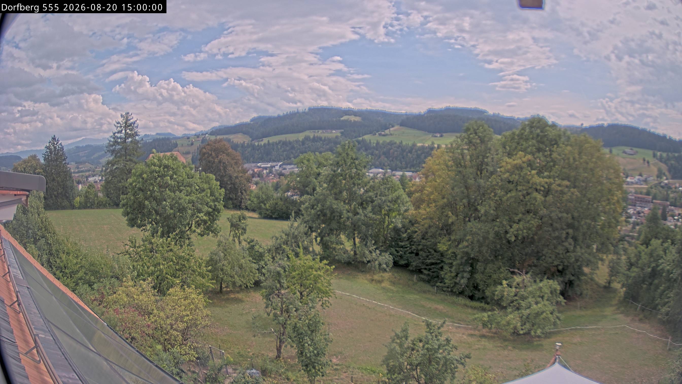 Webcam-Bild: Aussicht vom Dorfberg in Langnau 20260820-150000