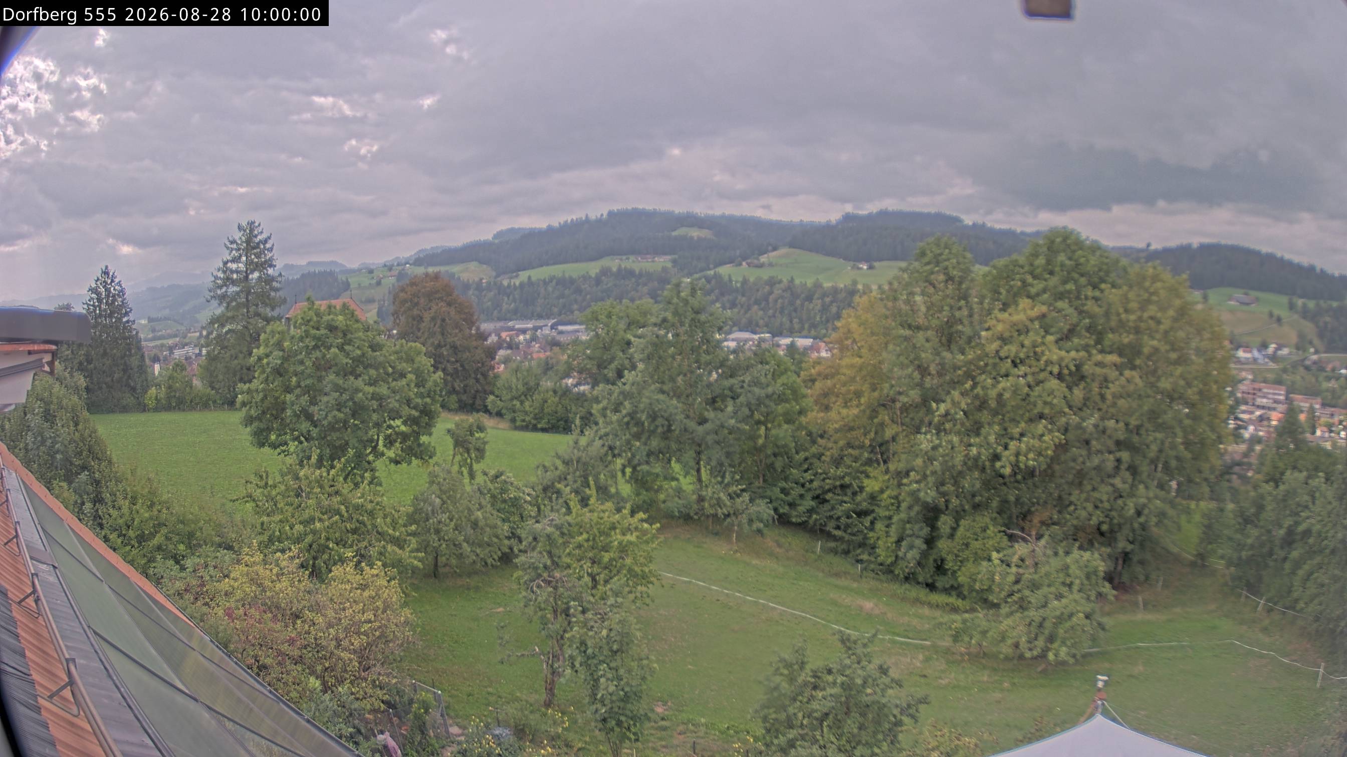 Webcam-Bild: Aussicht vom Dorfberg in Langnau 20260828-100000