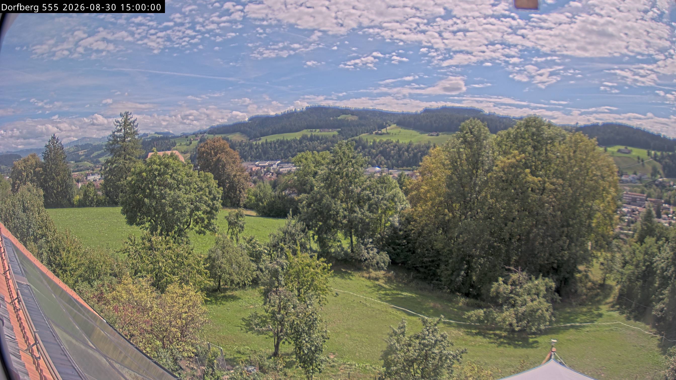 Webcam-Bild: Aussicht vom Dorfberg in Langnau 20260830-150000