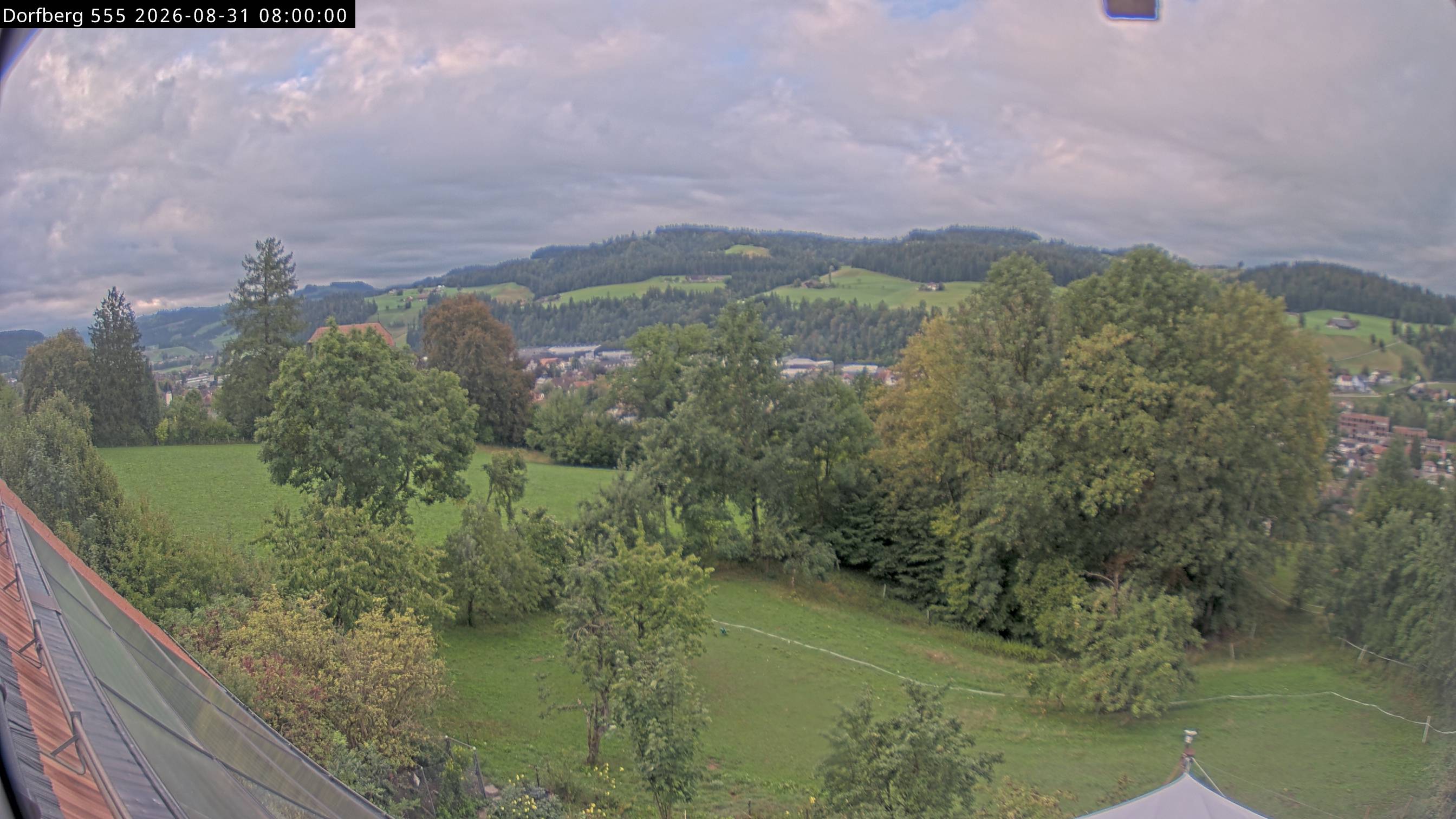 Webcam-Bild: Aussicht vom Dorfberg in Langnau 20260831-080000