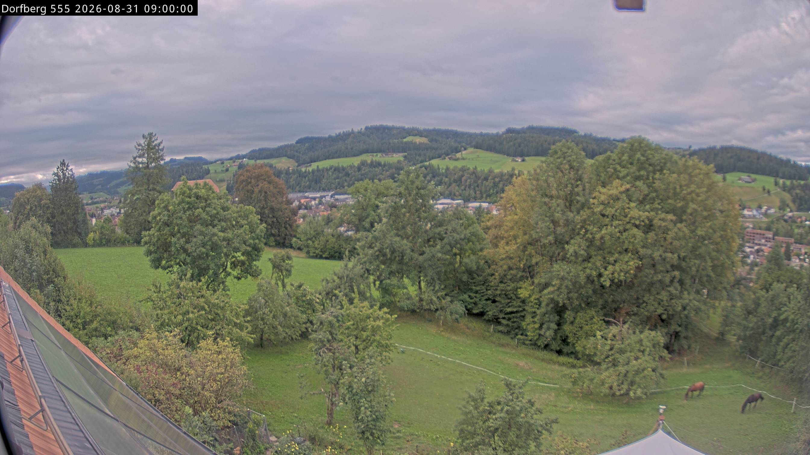 Webcam-Bild: Aussicht vom Dorfberg in Langnau 20260831-090000