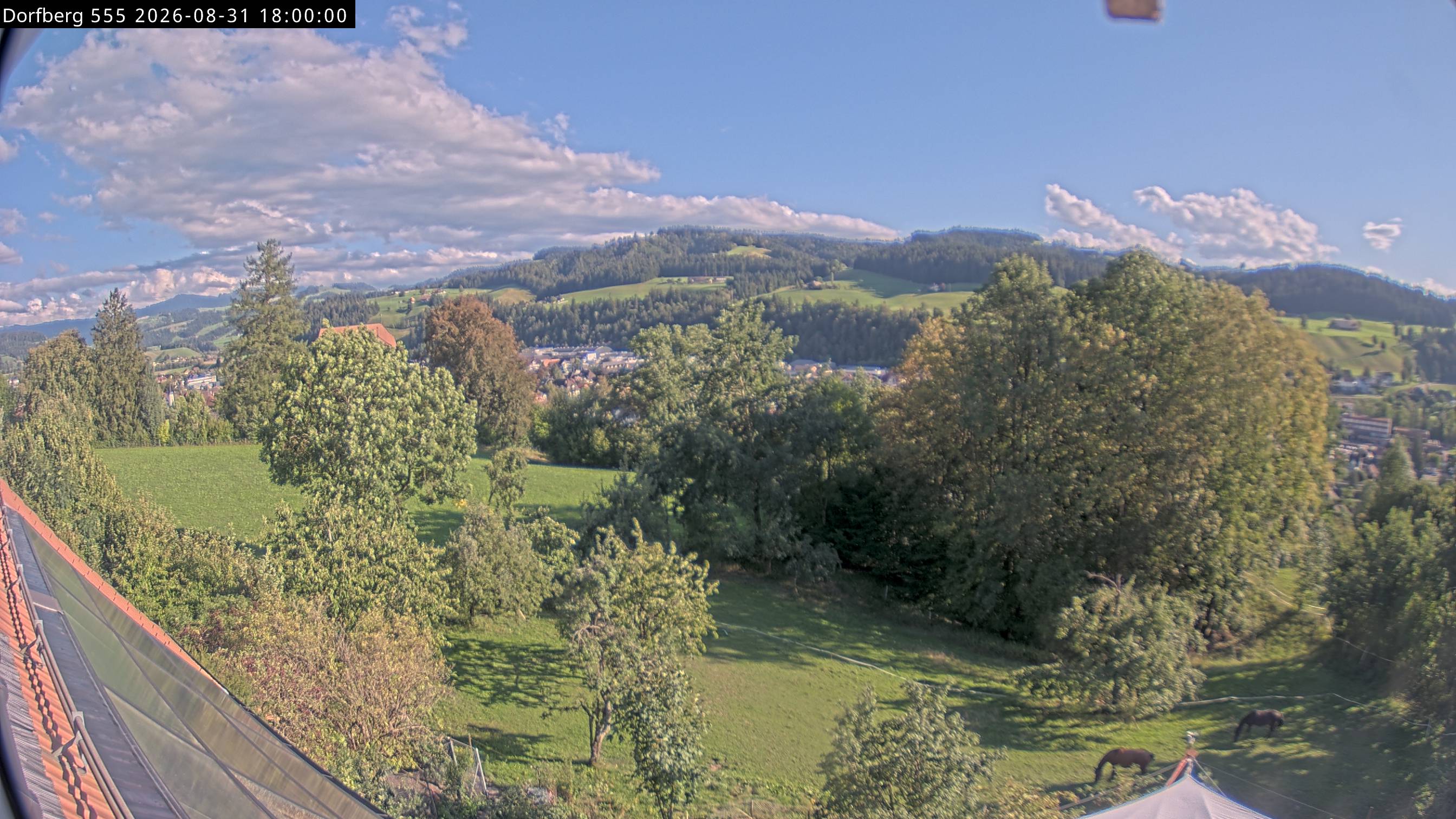 Webcam-Bild: Aussicht vom Dorfberg in Langnau 20260831-180000