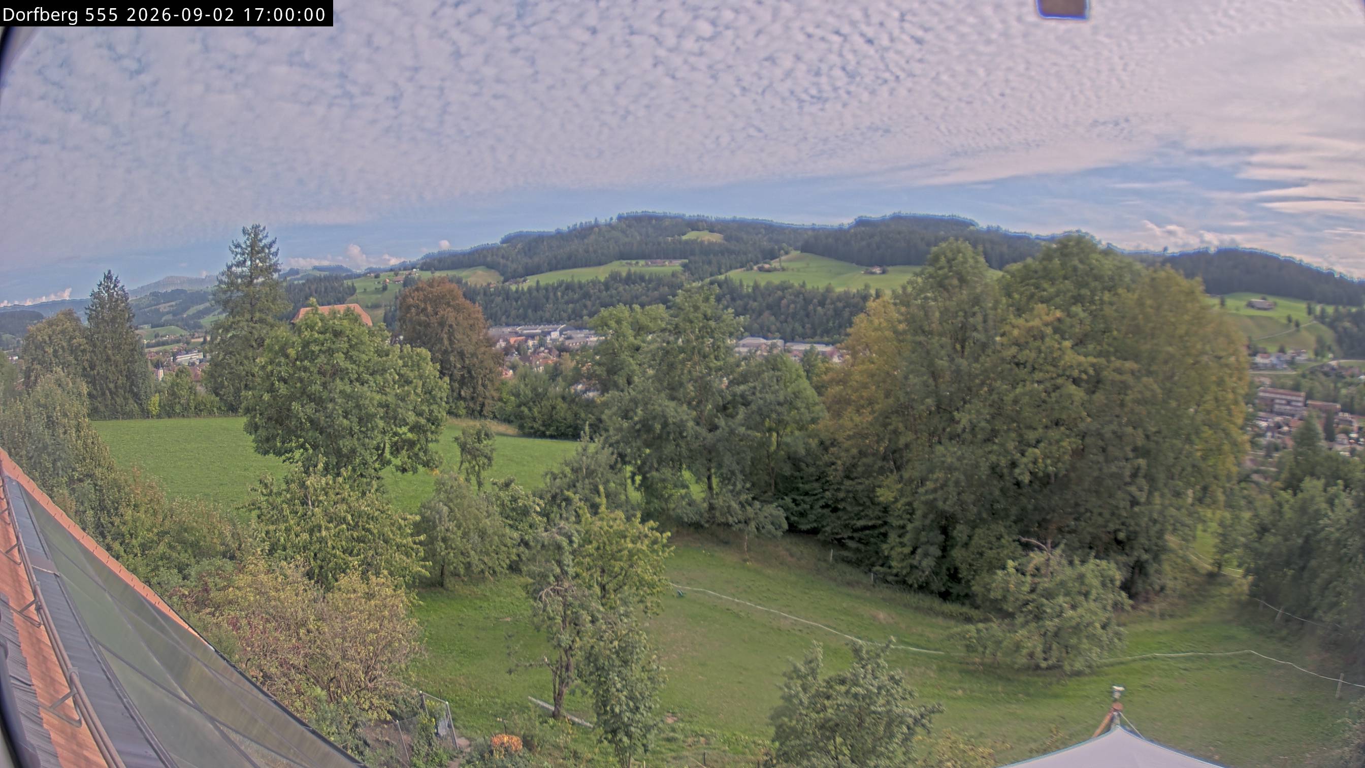 Webcam-Bild: Aussicht vom Dorfberg in Langnau 20260902-170000