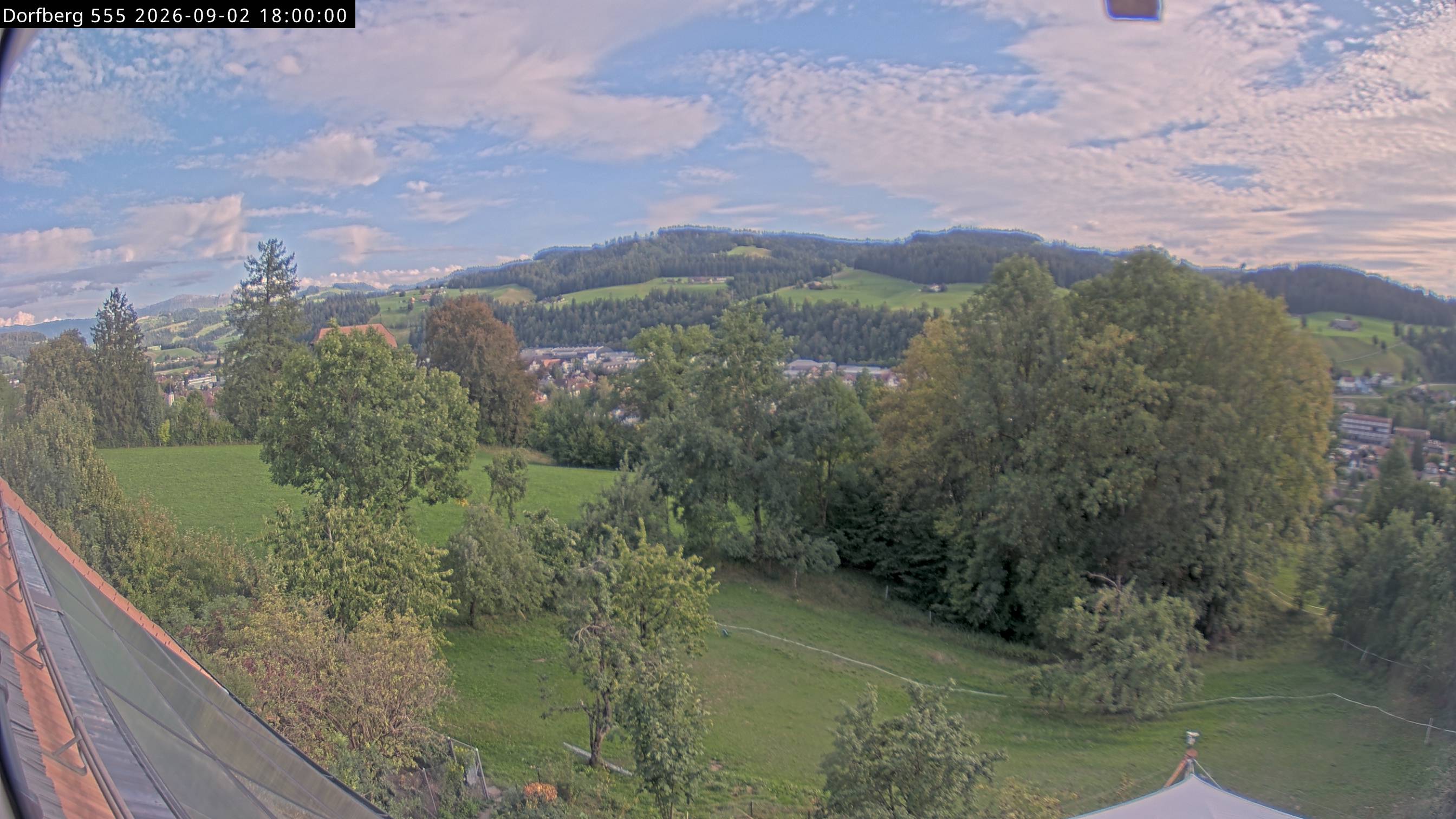Webcam-Bild: Aussicht vom Dorfberg in Langnau 20260902-180000
